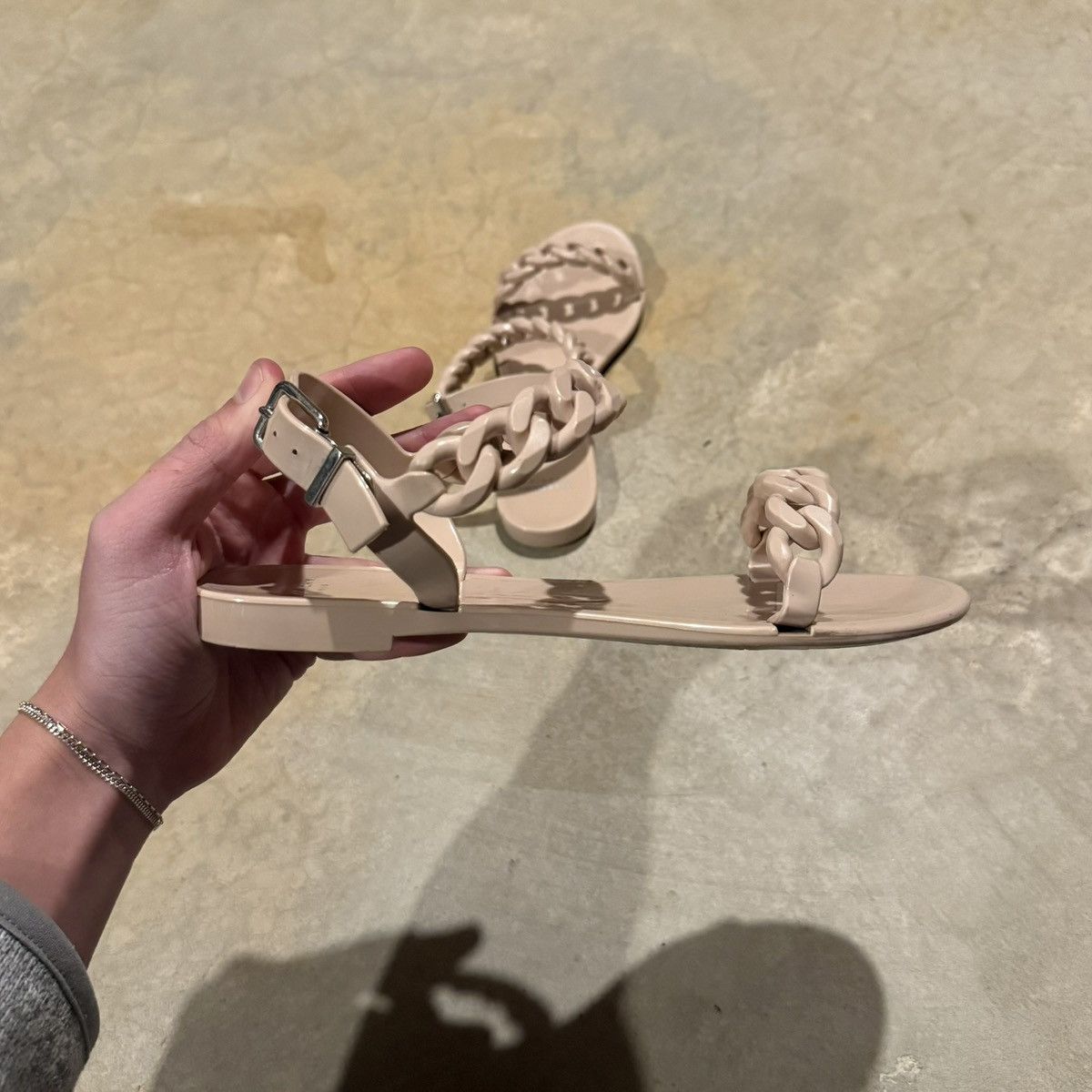 Givenchy Givenchy Nea Jelly Chain Strap Flat Sandals Rose Nude EU 37 Size US 7 / IT 37 - 6 Thumbnail