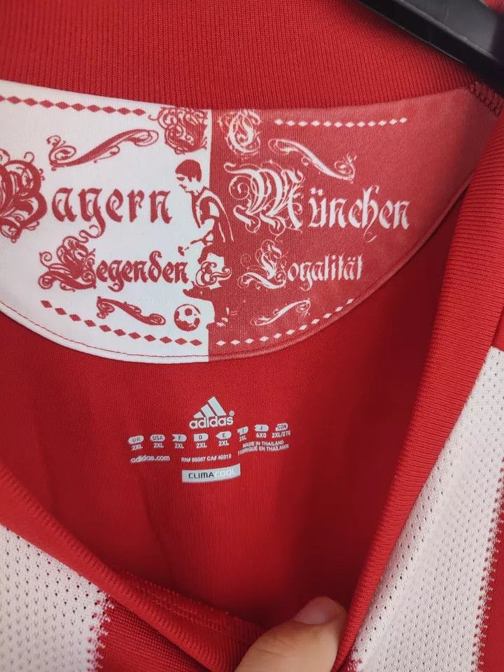 Adidas FC Bayern Munich 2010-11 home FOOTBALL Kit SHIRT SOCCER Size US XL / EU 56 / 4 - 15 Thumbnail