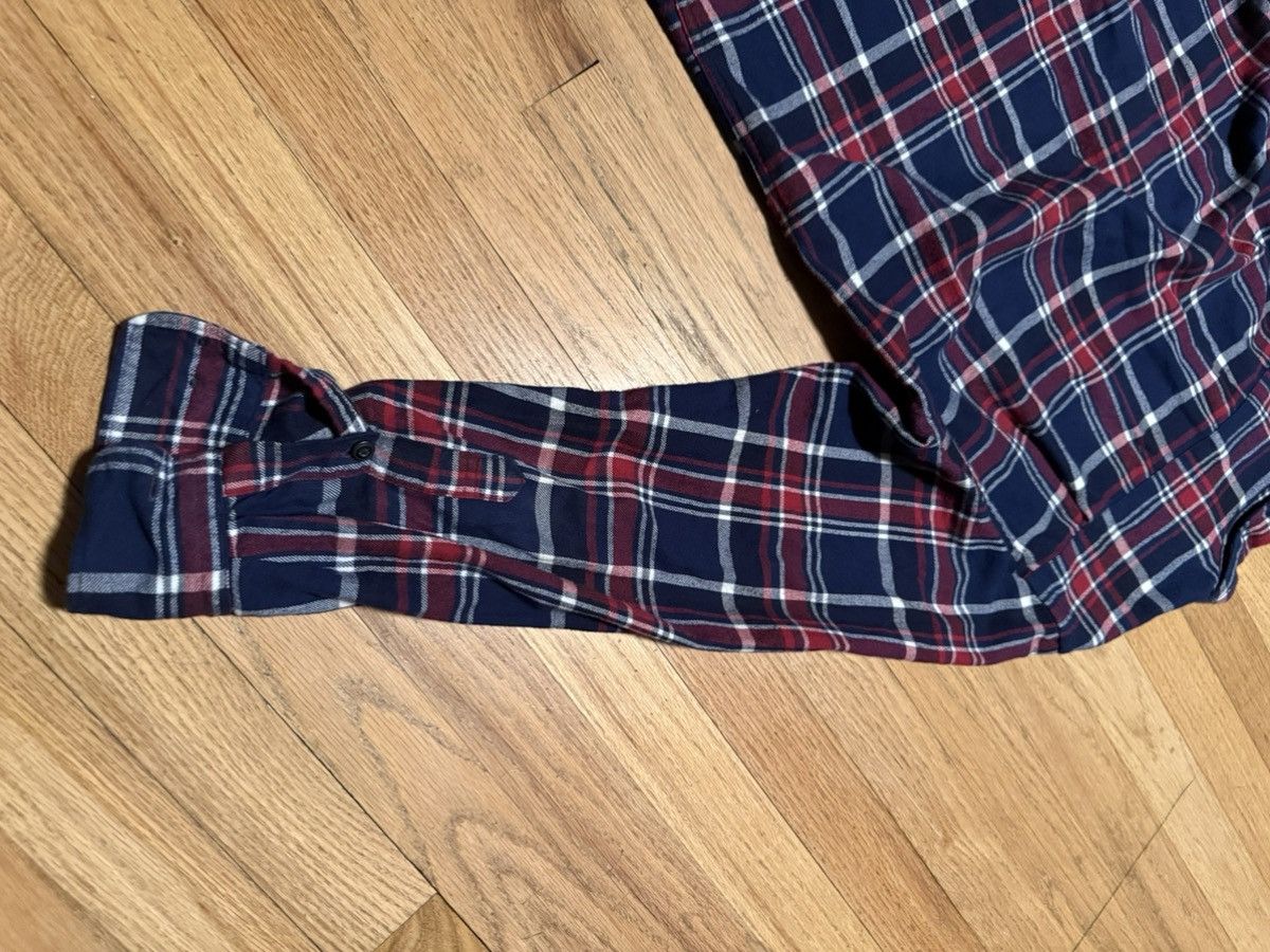 Japanese Brand × Uniqlo Uniqlo Flannel Button Up Shirt Red Blue White Striped Size US S / EU 44-46 / 1 - 7 Thumbnail