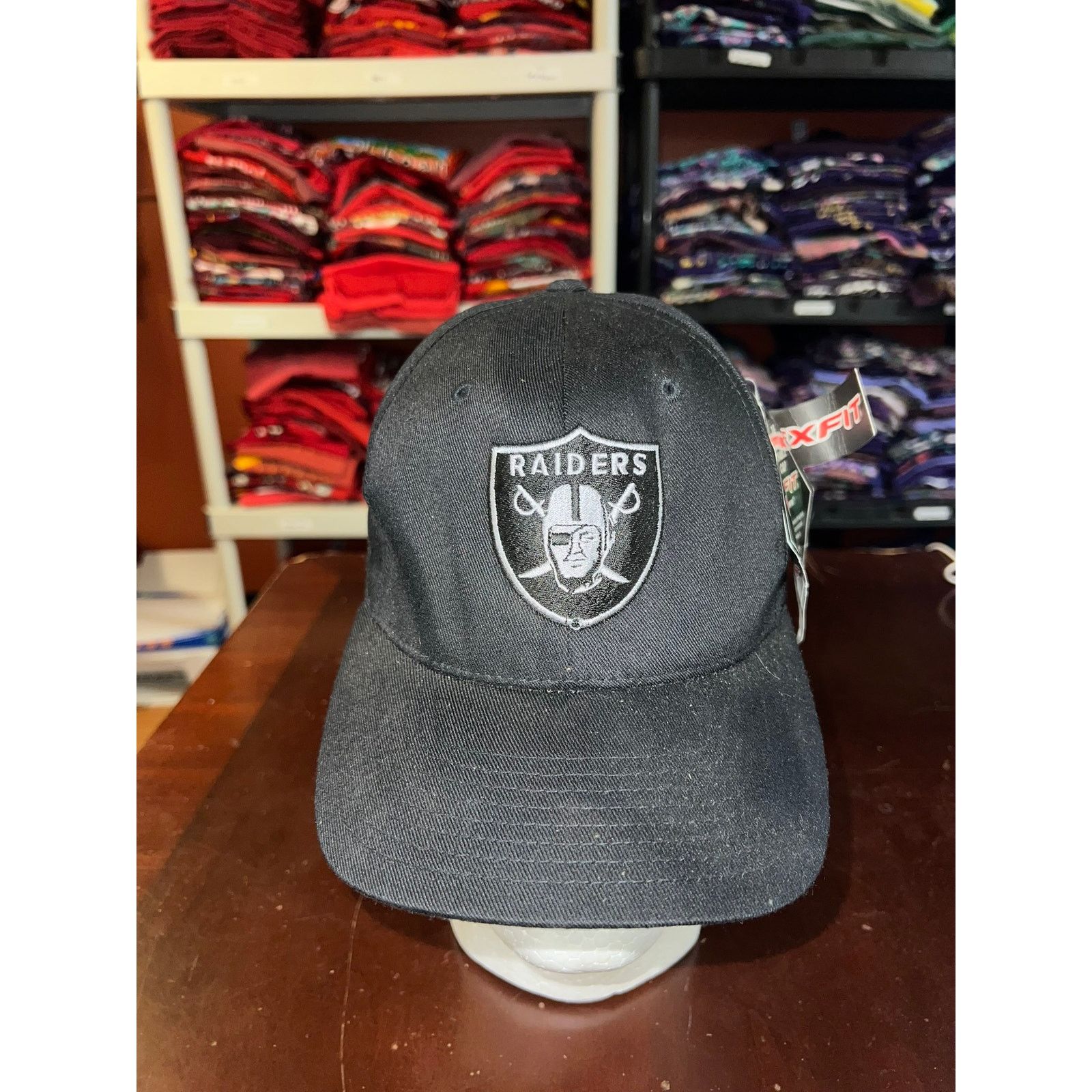 Vintage Oakland Raiders Hat Flexfit Necco Black NWT Cap Headwear Size ONE SIZE - 1 Thumbnail