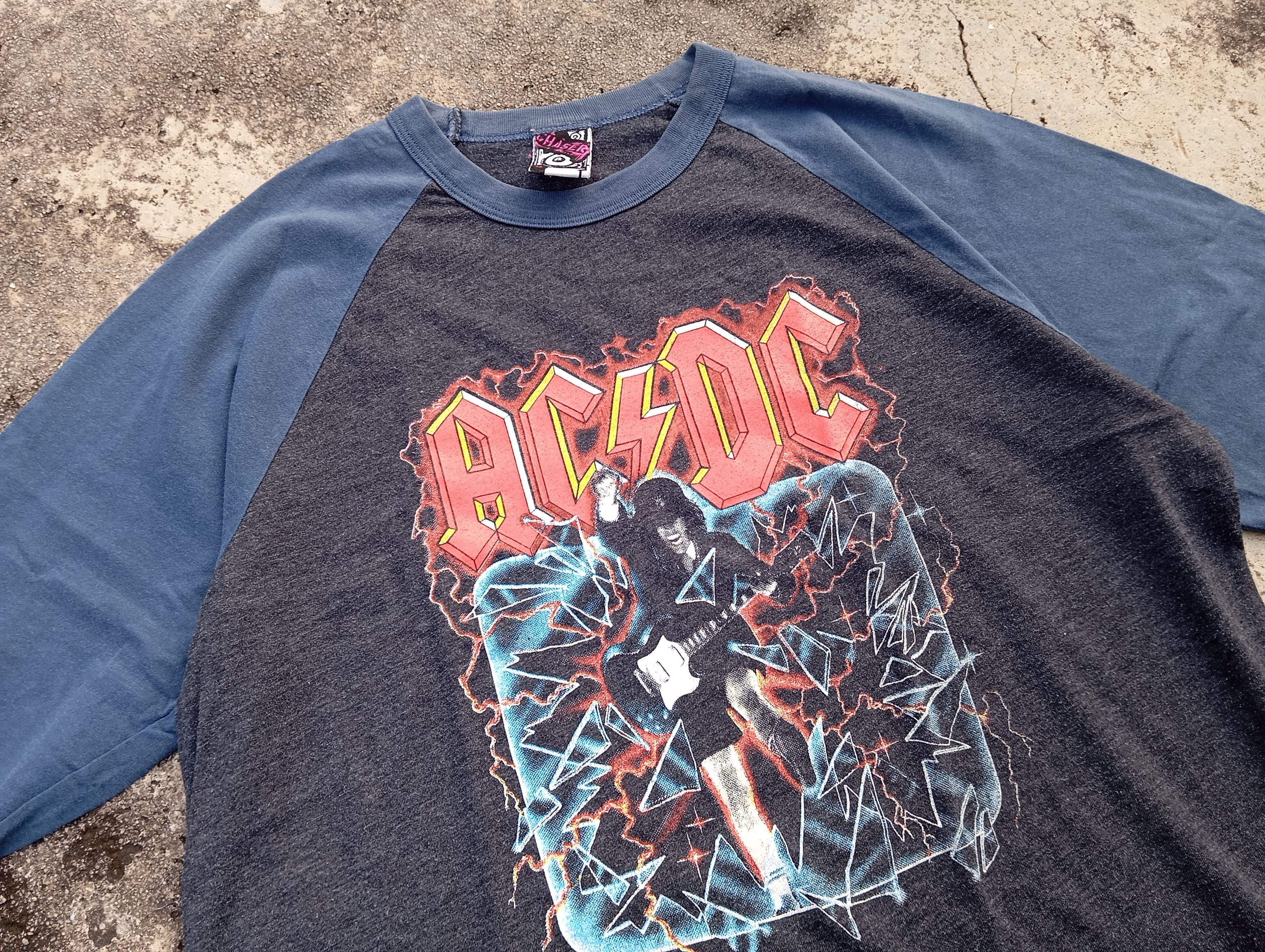 Vintage VTG 2000s ACDC 🎸 3Q Raglan tshirt band 🤩 Size US M / EU 48-50 / 2 - 1 Thumbnail