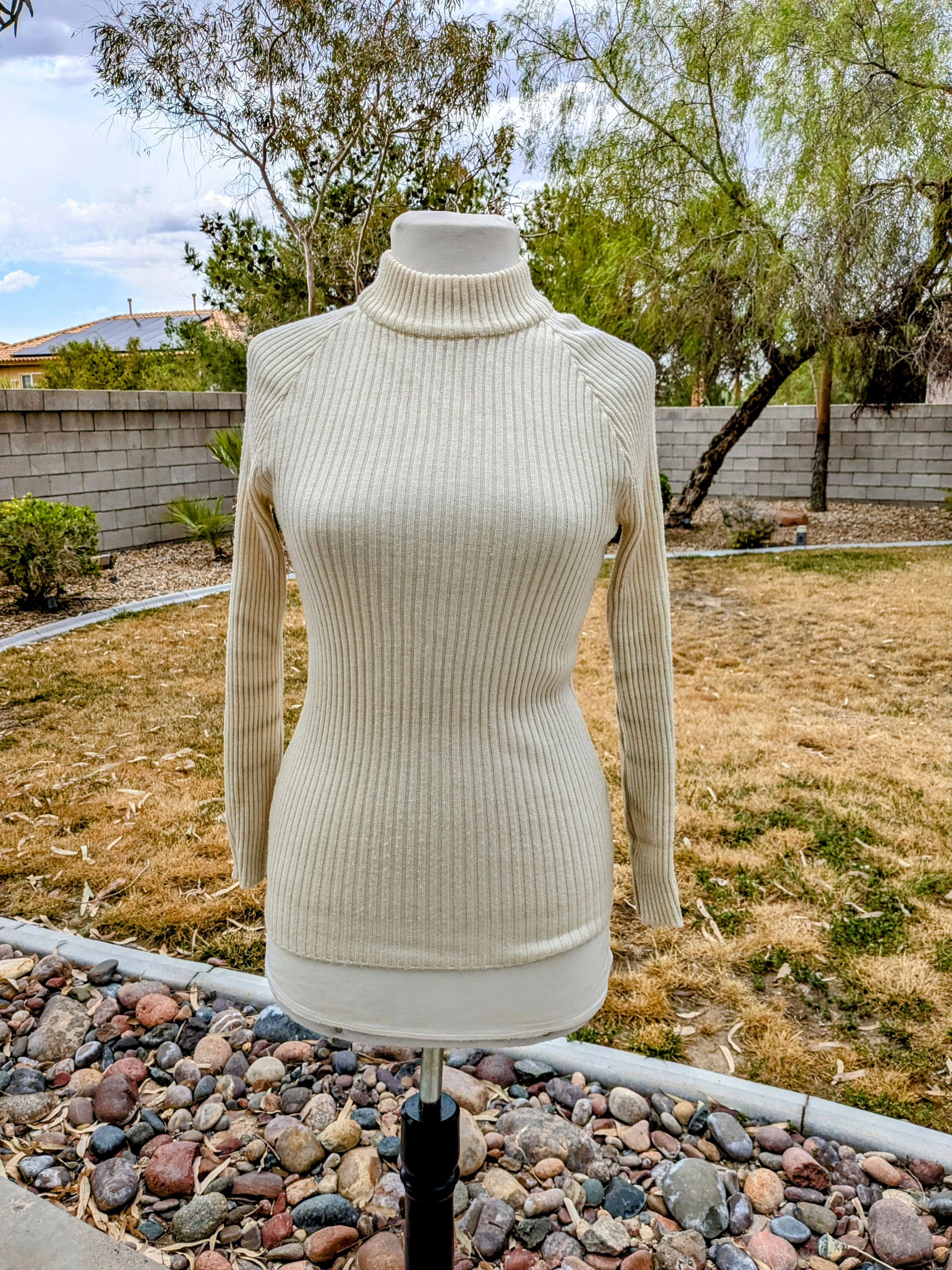 Vintage VTG Petite Kosugi Cream Ribbed Knit Turtleneck L/S Top Size L / US 10 / IT 46 - 1 Thumbnail