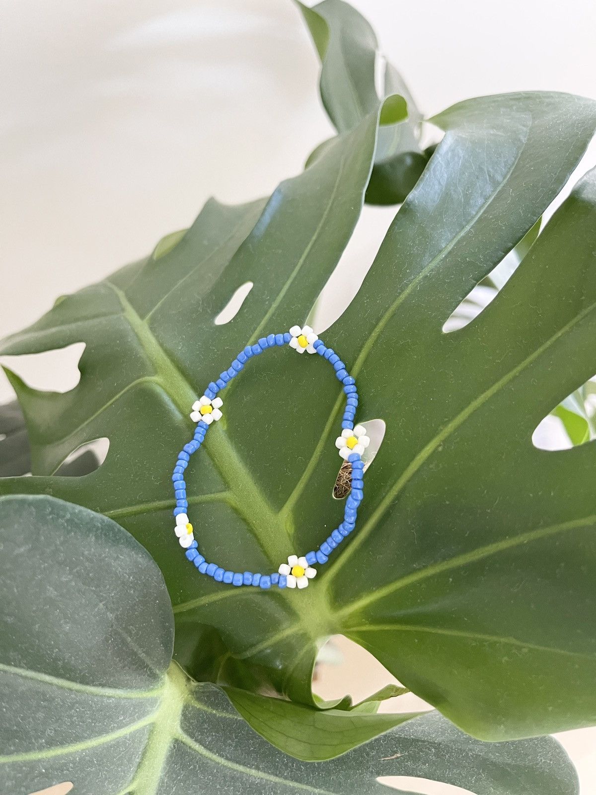 Vintage STEAL! Y2K Floral Beads Bracelet Size ONE SIZE - 2 Thumbnail