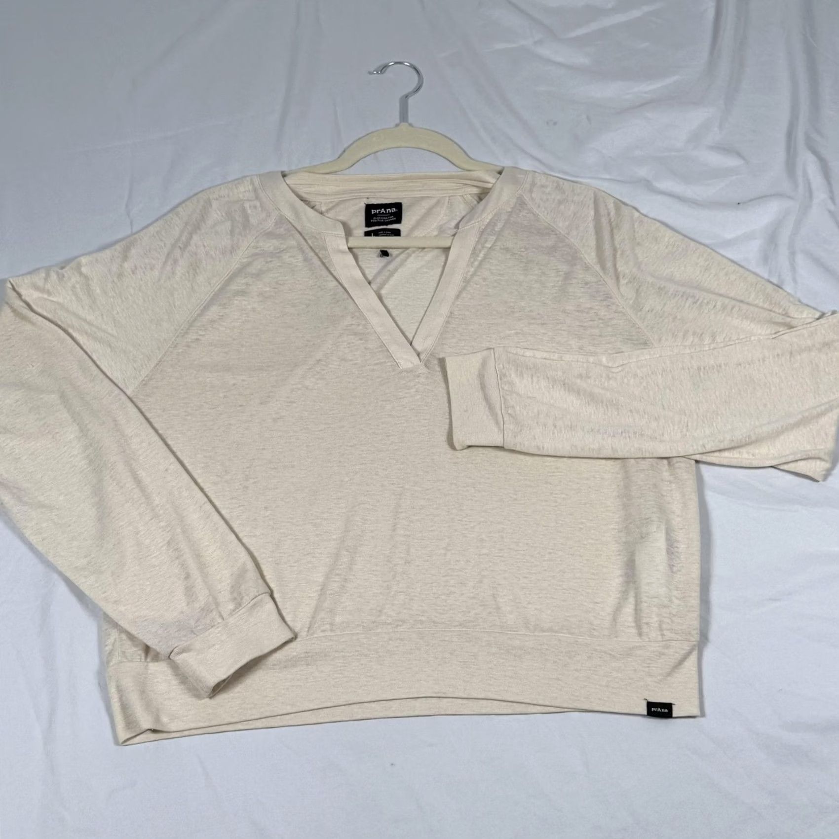 Prana prAna Milani LS Shirt V Neck Raglan Lightweight Hemp Blend White Large T-Shirt Womens Mensional Bohemian Autumn Spring Summer Top Shirt Mens Womens Size L / US 10 / IT 46 - 2 Thumbnail