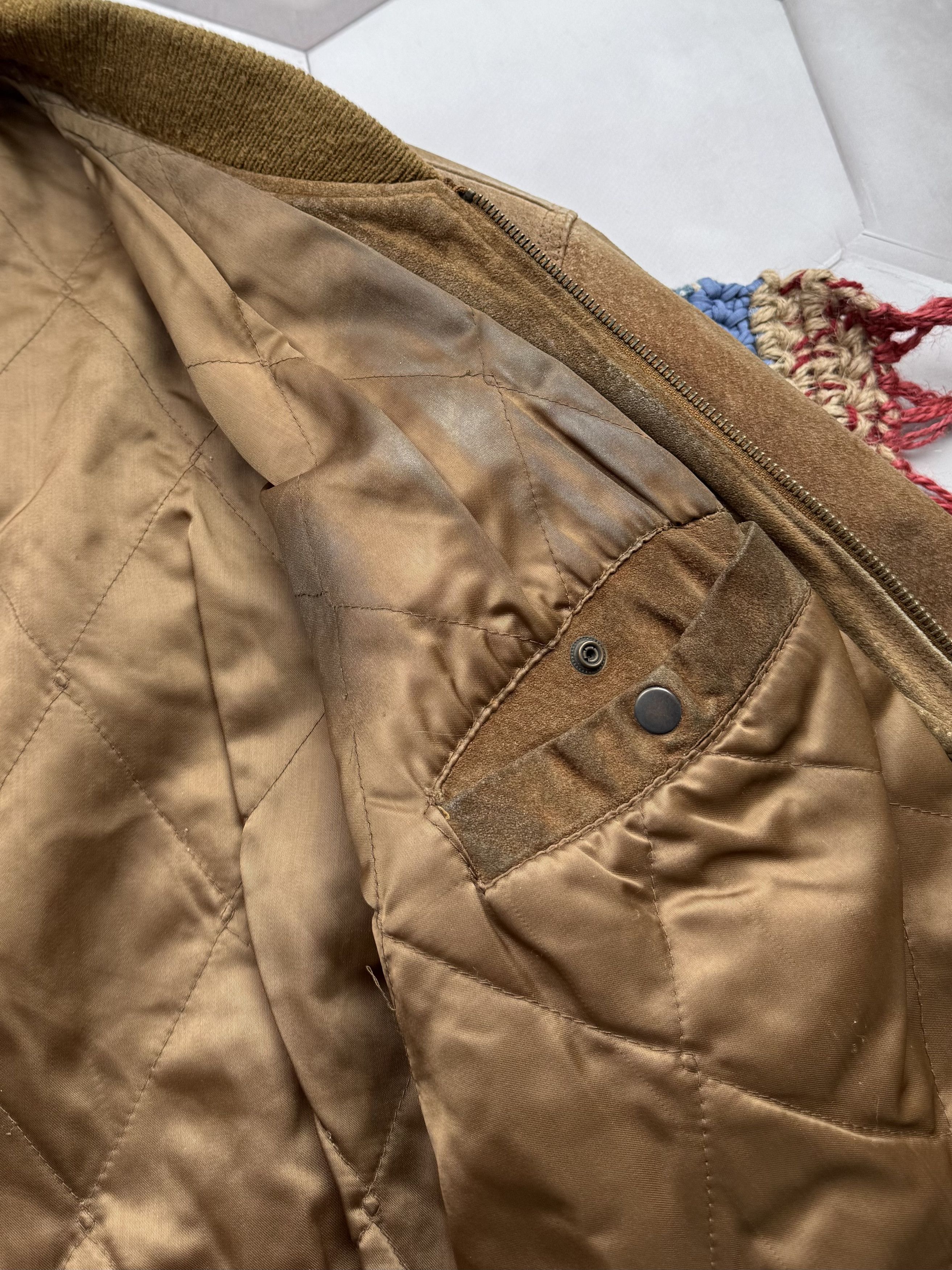 Japanese Brand Vintage Suede Bomber Jacket (E4) Size US M / EU 48-50 / 2 - 12 Thumbnail