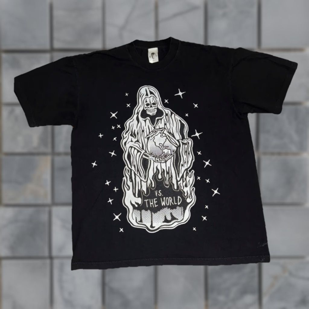 Warren Lotas VINTAGE Warren Lotas VS The World Graphic T-Shirt Black Large Mens Graphic Tee 100% Cotton Short Sleeve Crew Neck Streetwear USA 22x27 Size US L / EU 52-54 / 3 - 1 Thumbnail