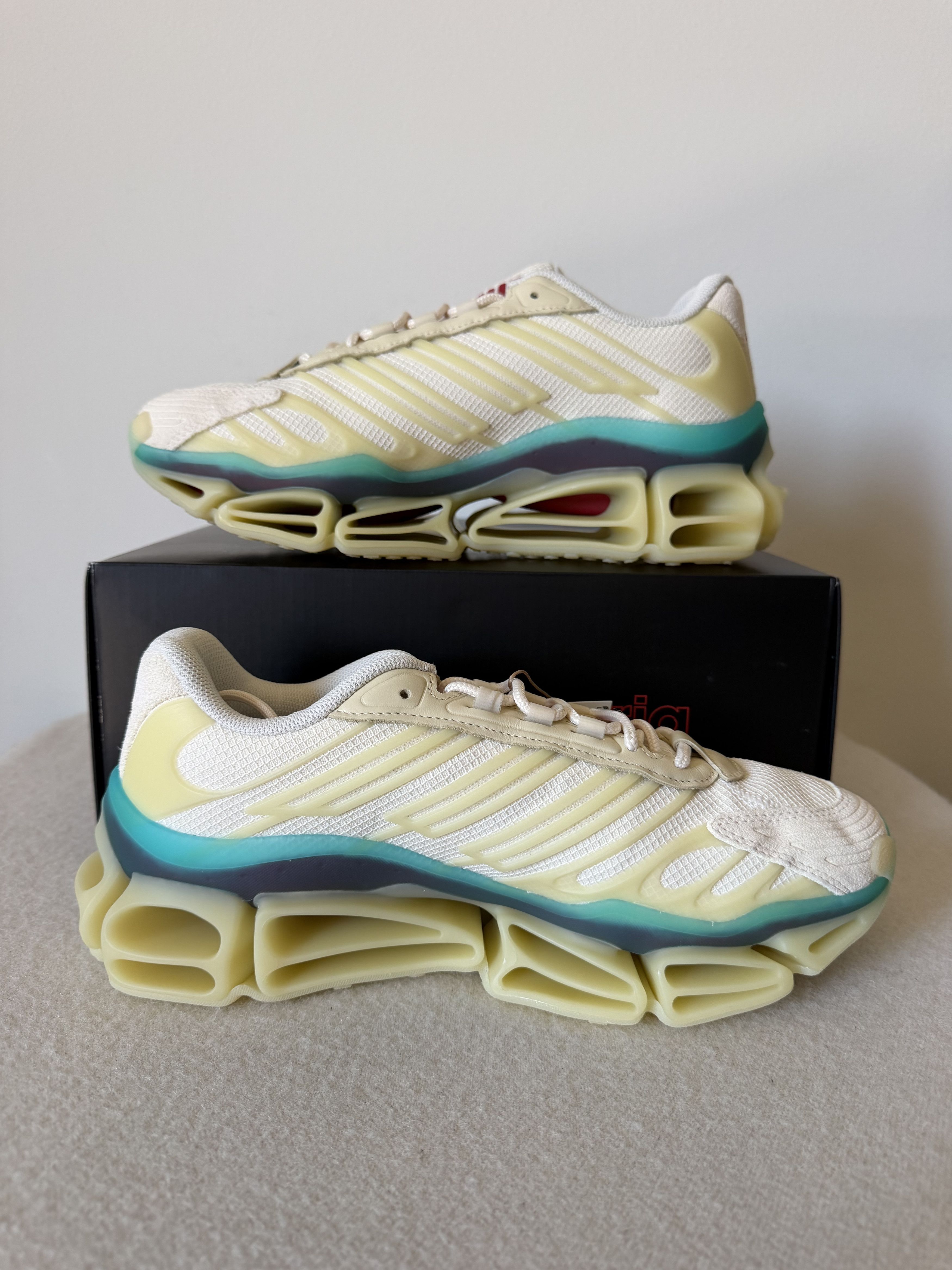 Adidas × Willy Chavarria Willy Chavarria Adidas Megaride AG in White Size US 8.5 / EU 41-42 - 3 Thumbnail