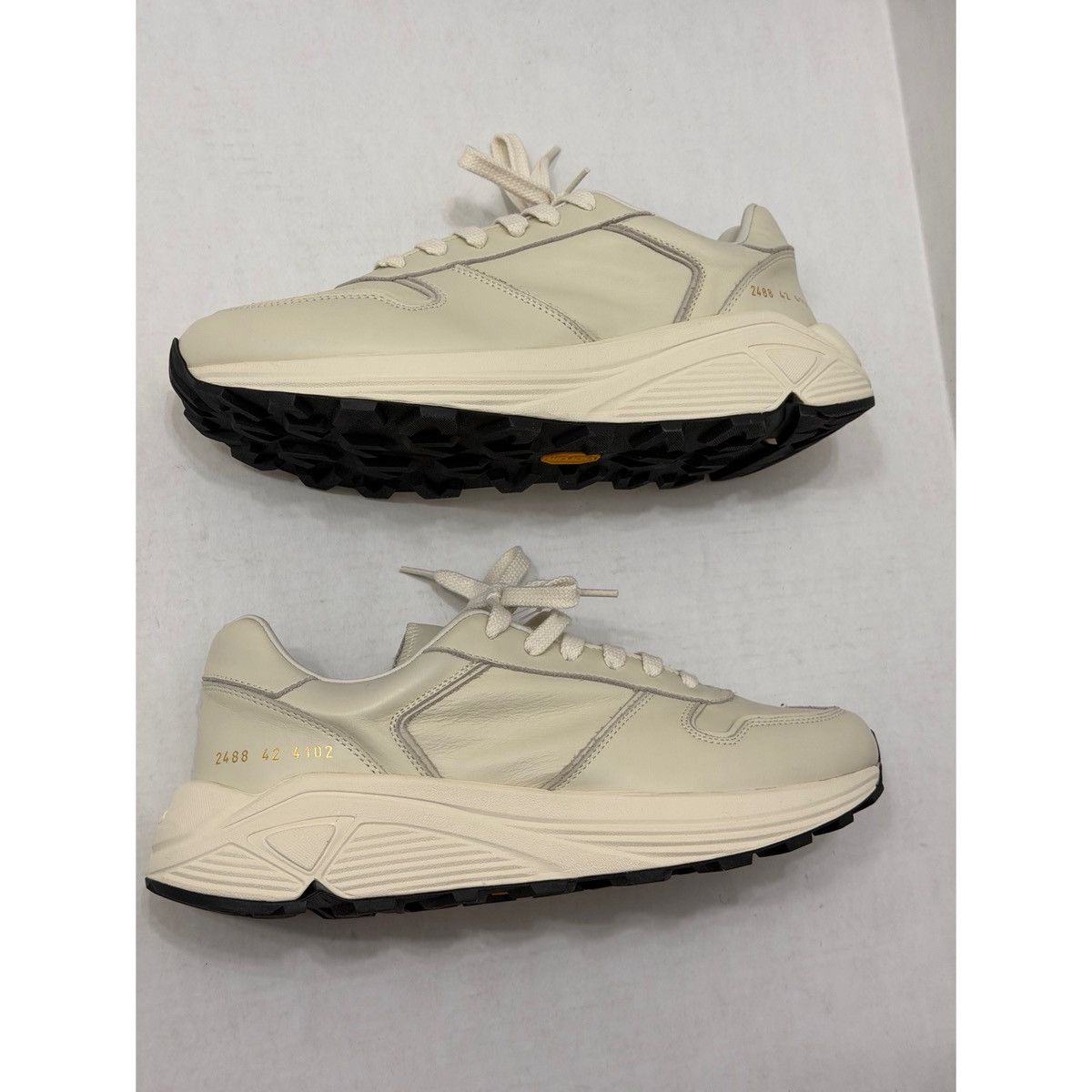 Common Projects COMMON PROJECTS PREMIUM RUNNER OFF WHITE SNEAKER Size US 9 / EU 42 - 5 Thumbnail