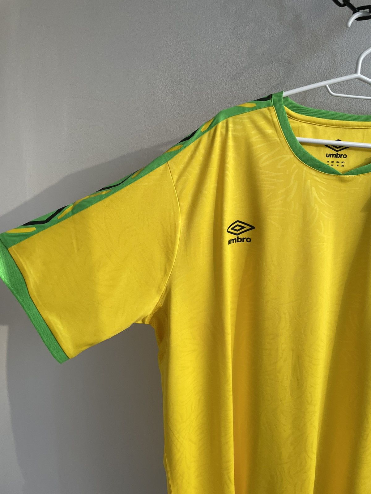 Other NEW Jamaica 2018 2019 Home Footbal Shirt Soccer Jersey Umbro Size US XXL / EU 58 / 5 - 8 Thumbnail