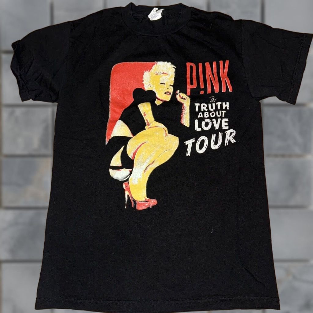 Pinko VINTAGE P!nk T-Shirt Men Small Black 17x24 Regular Fits PINK Y2K Your T-Shirt Size US S / EU 44-46 / 1 - 1 Thumbnail