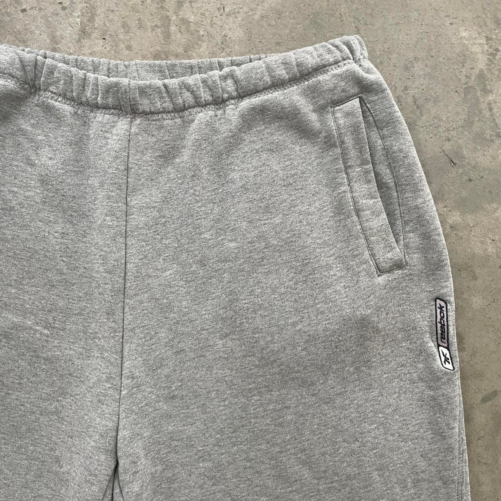 Reebok Vintage Reebok Grey Sweatpants Size US 32 / EU 48 - 3 Thumbnail