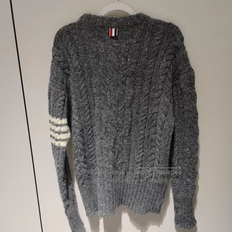 Thom Browne Thom Browne Wool sweater with four stripes Size US L / EU 52-54 / 3 - 2 Thumbnail