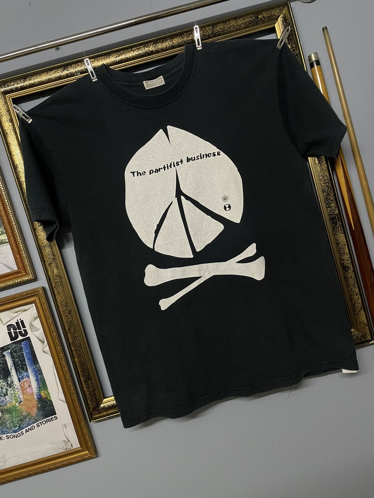Final Home Vintage Japan Designer Final Home Crossbone Peace Symbol Tee Size US M / EU 48-50 / 2 - 2 Thumbnail