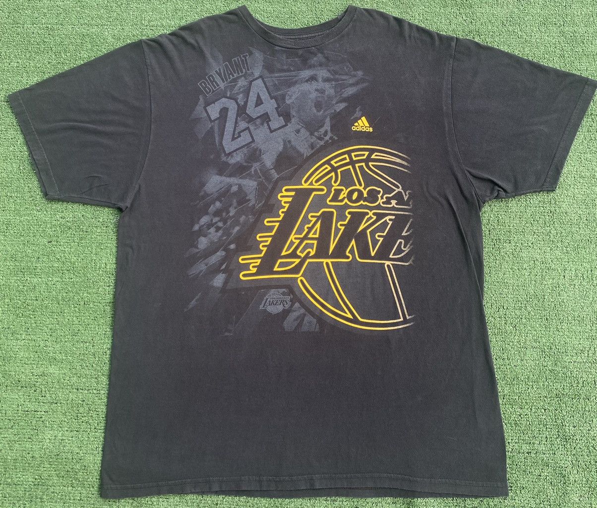Adidas Rare Adidas 2012 Kobe Bryant Los Angeles Lakers T-Shirt XL Size US XL / EU 56 / 4 - 1 Thumbnail