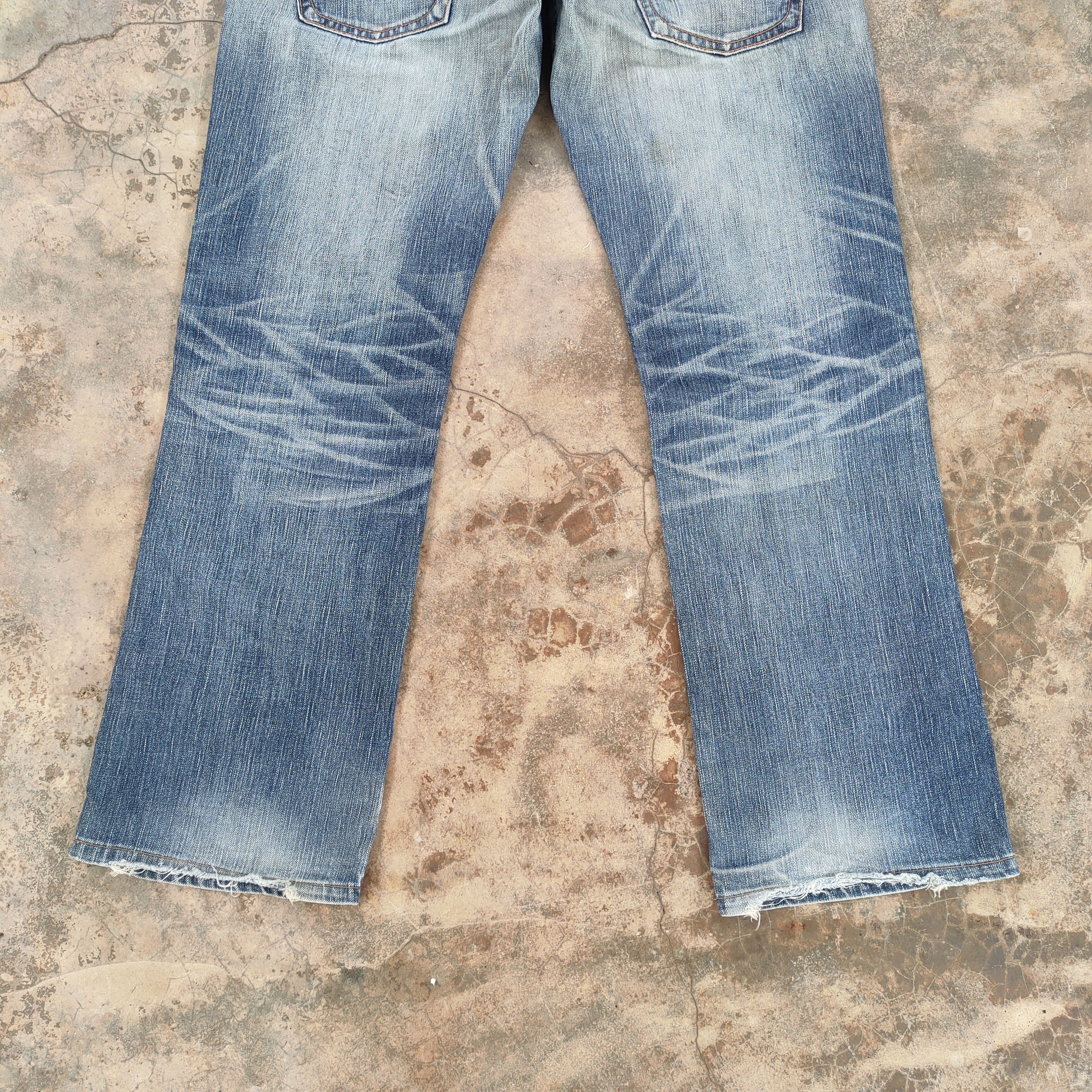 Edwin VINTAGE EDWIN BLUE TRIP DISTRESSED FADED JEANS PANTS Size US 34 / EU 50 - 12 Thumbnail