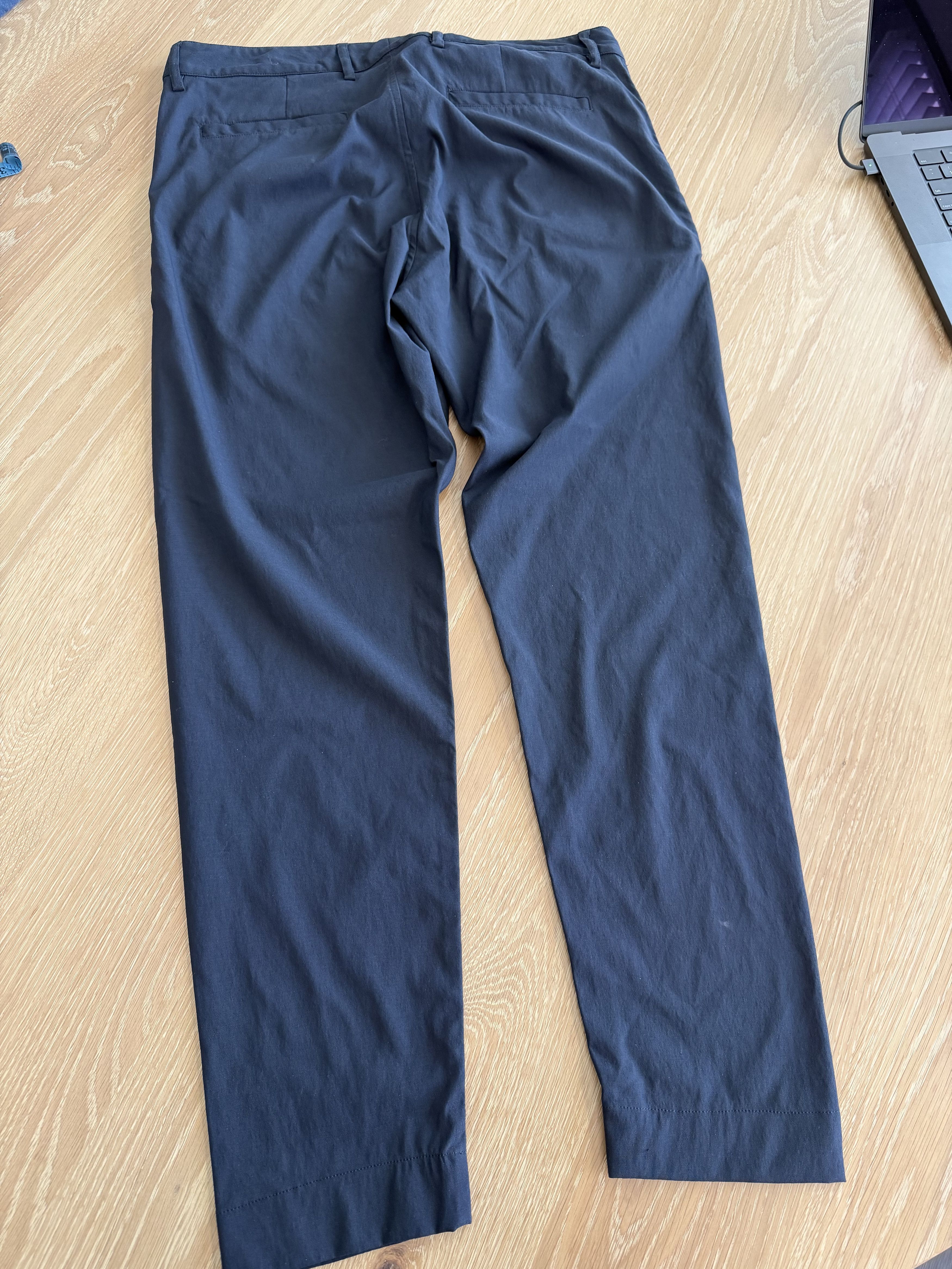 Outlier Outlier Futuredarts Navy Size US 33 - 8 Thumbnail