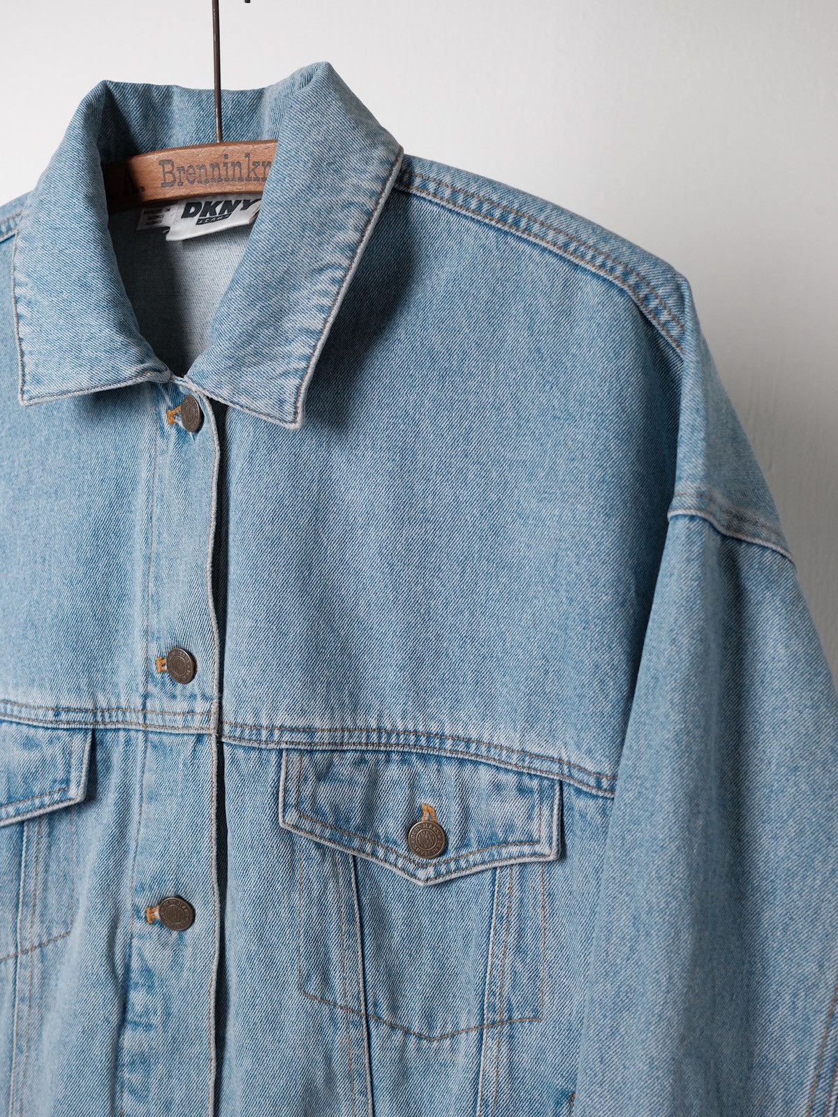 DKNY 1990s DKNY Boxy Denim Jacket Size US M / EU 48-50 / 2 - 6 Thumbnail