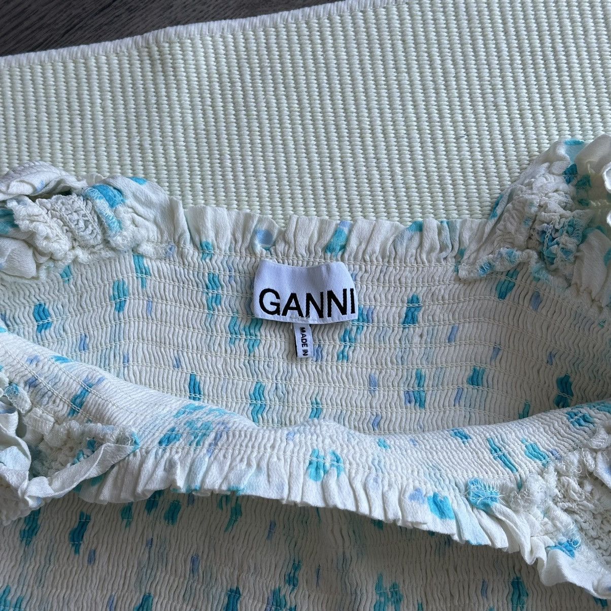 Ganni GANNI Shirred Crepe Floral White Mini Dress Size XS / US 0-2 / IT 36-38 - 3 Thumbnail