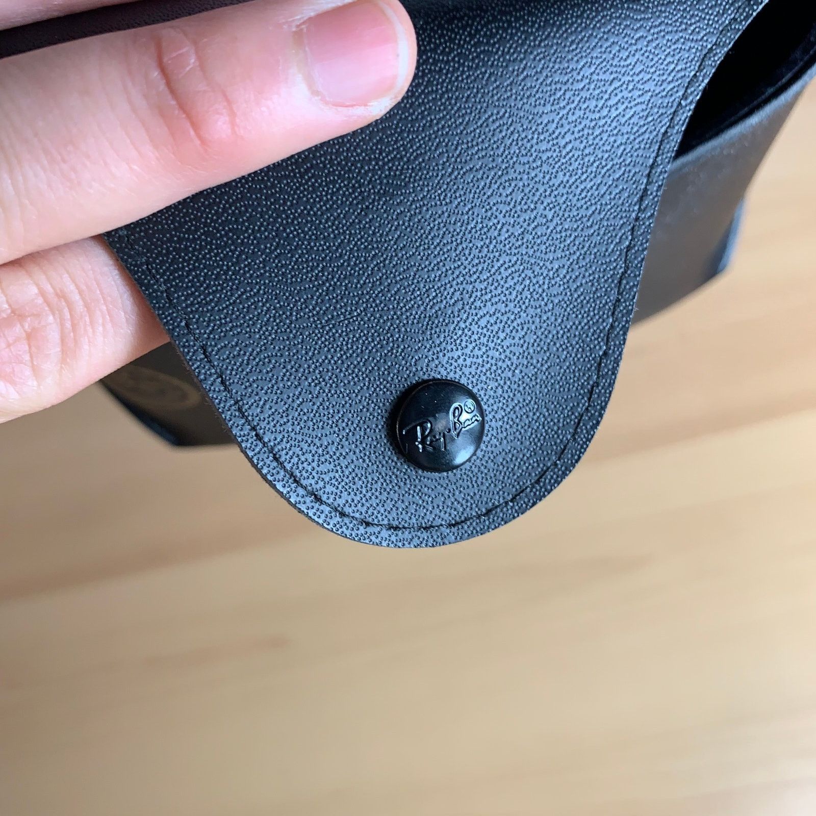 RayBan Ray-Ban Black Sunglasses Big Case Size ONE SIZE - 4 Thumbnail