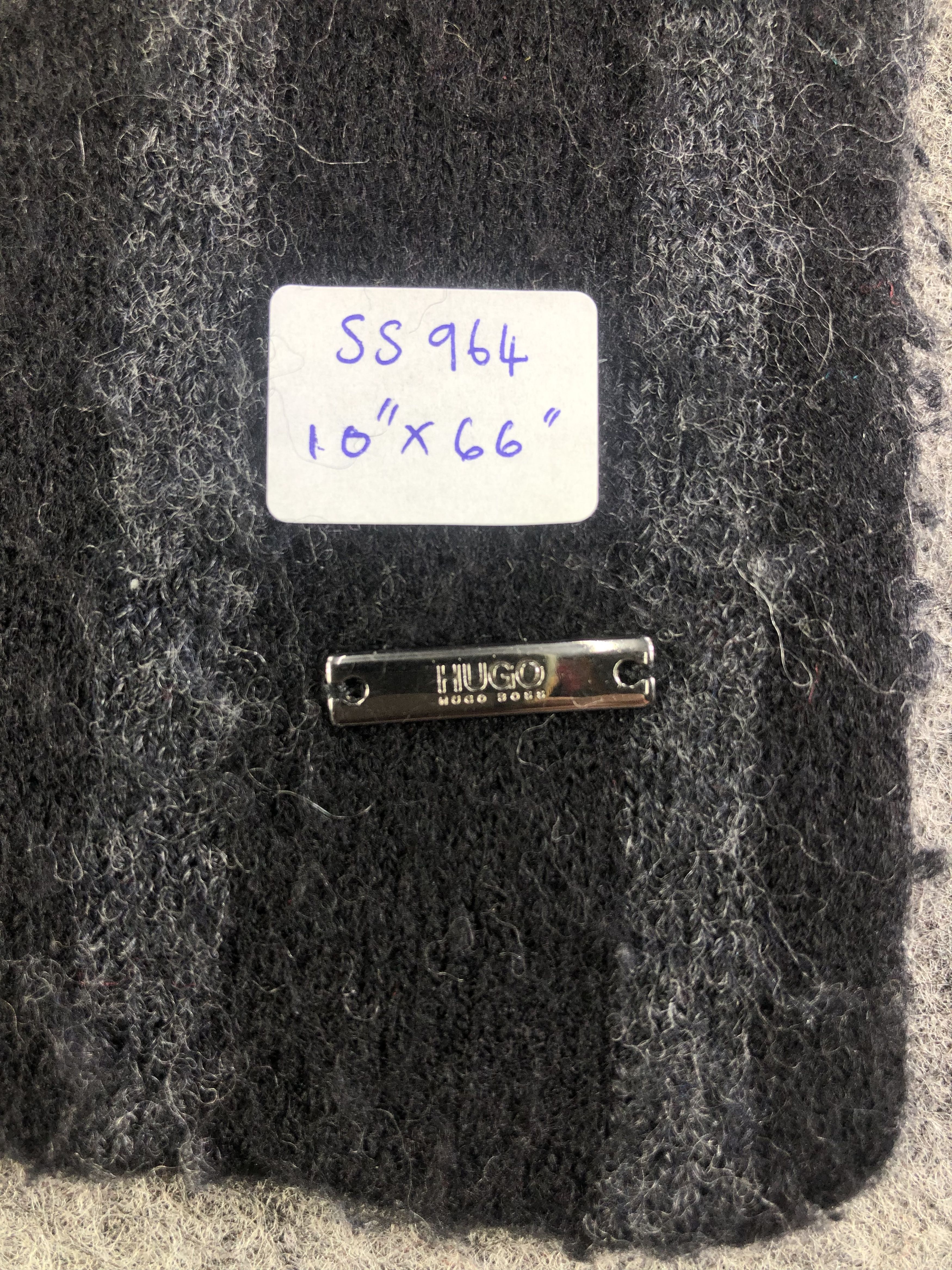Hugo Boss Hugo Boss Scarf / Muffler / Neckwear Size ONE SIZE - 4 Thumbnail