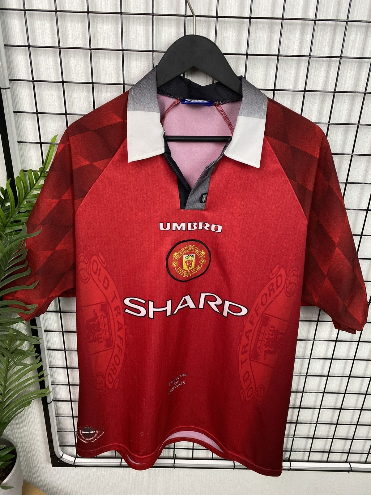 Umbro × Vintage Vintage Umbro Manchester United 1996-98 Soccer Jersey Sharp Size US XL / EU 56 / 4 - 1 Thumbnail