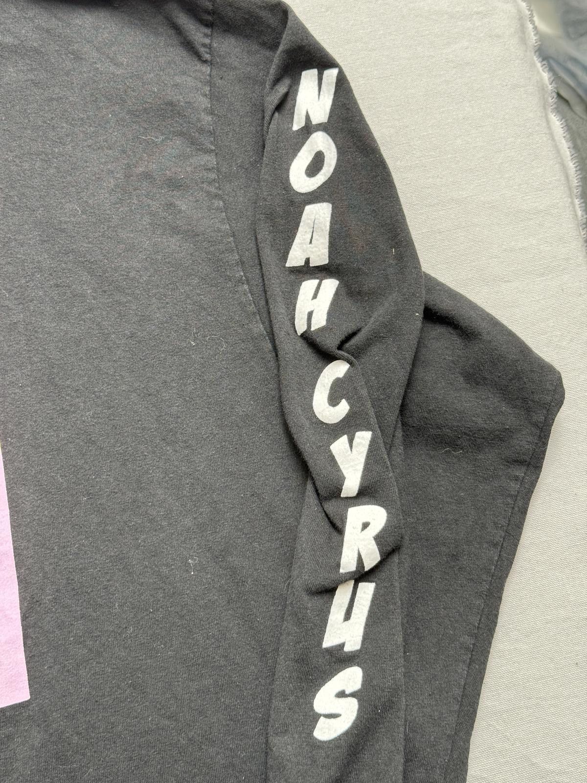 Designer Noah Cyrus T-shirt Good Cry Tour Long Sleeve XL 2018 Size US XL / EU 56 / 4 - 6 Thumbnail