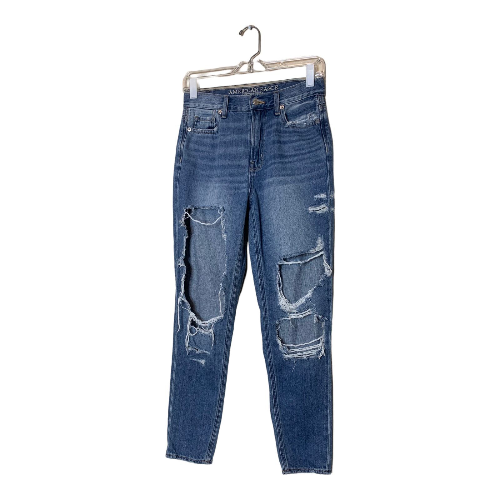 American Eagle Outfitters American Eagle distressed mom jeans size 0 Size 25" / US 0 / IT 36 - 9 Thumbnail