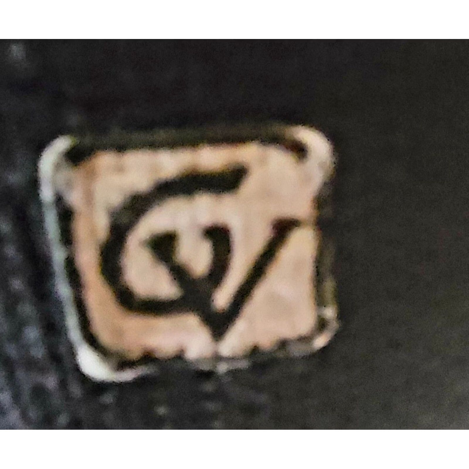 Gloria Vanderbilt Vintage Gloria Vanderbilt Sweater Juniors Small Black Logo Grunge 90s Size M / US 6-8 / IT 42-44 - 2 Thumbnail