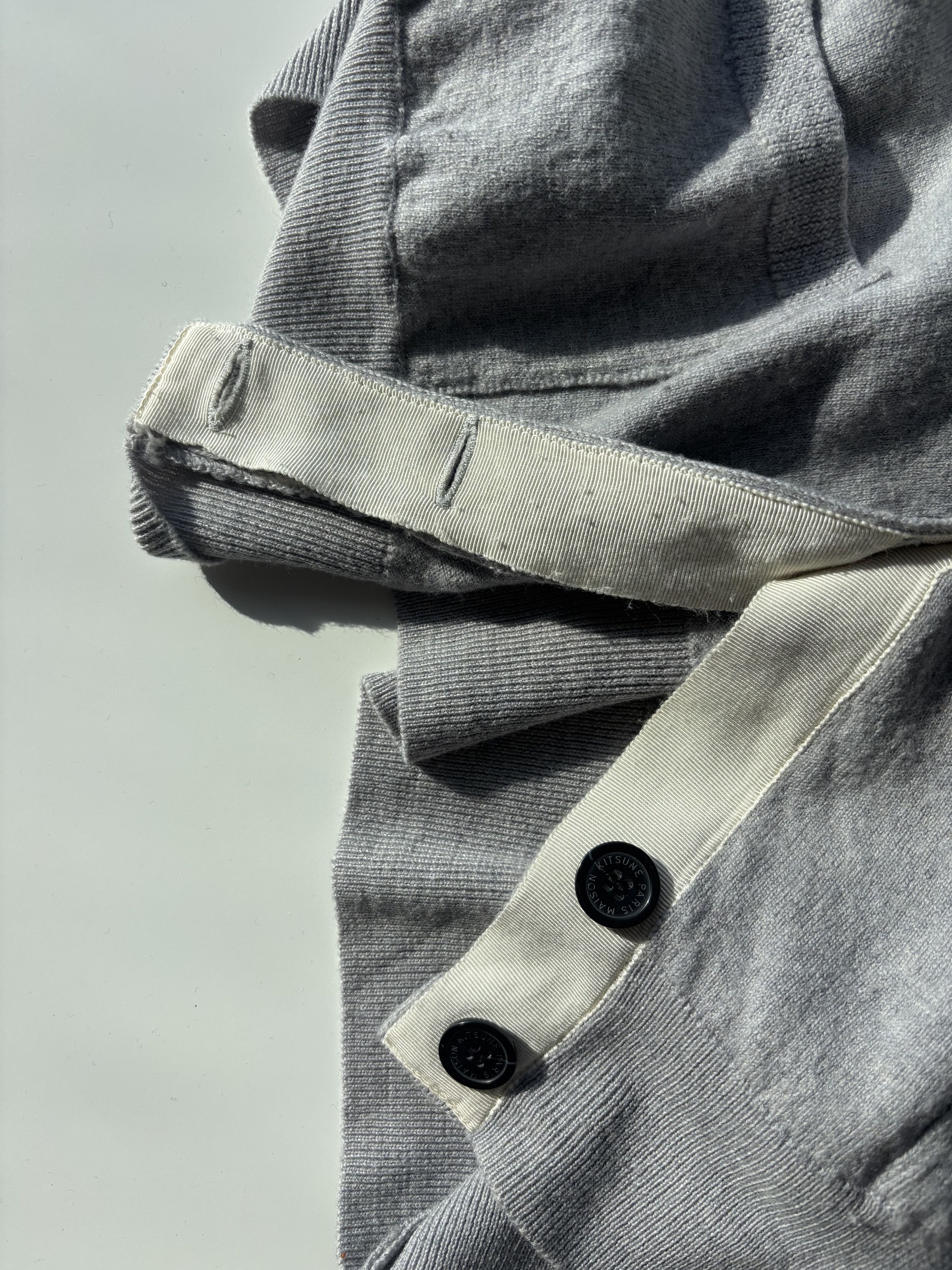 Ader Error × Maison Kitsune Maison Kitsuné Grey Cardigan with Fox Patch Size US L / EU 52-54 / 3 - 5 Thumbnail