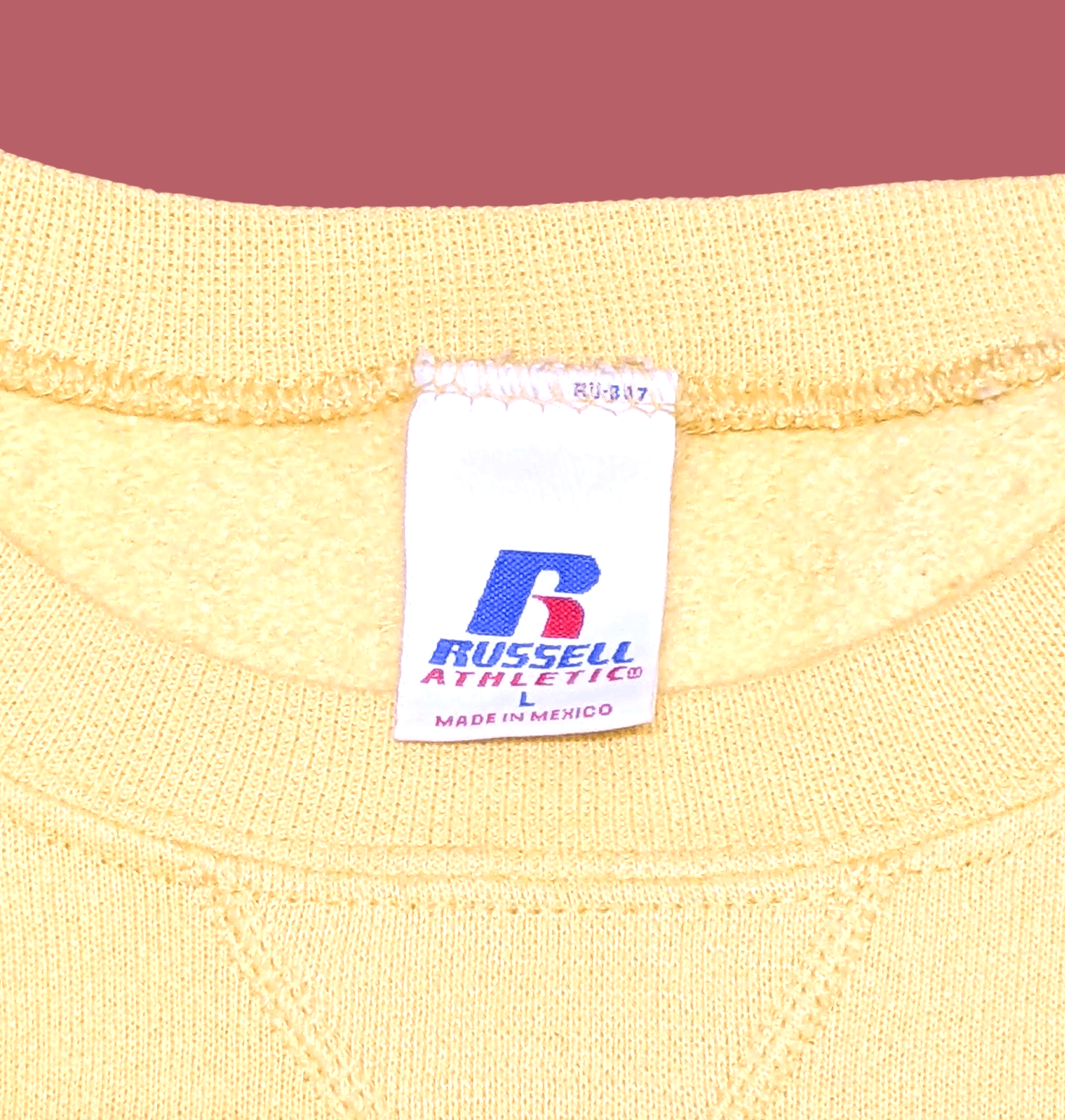 Russell Athletic × Vintage Vintage 90s Russell Athletic Mustard Blank Sweatshirt Size US L / EU 52-54 / 3 - 7 Thumbnail