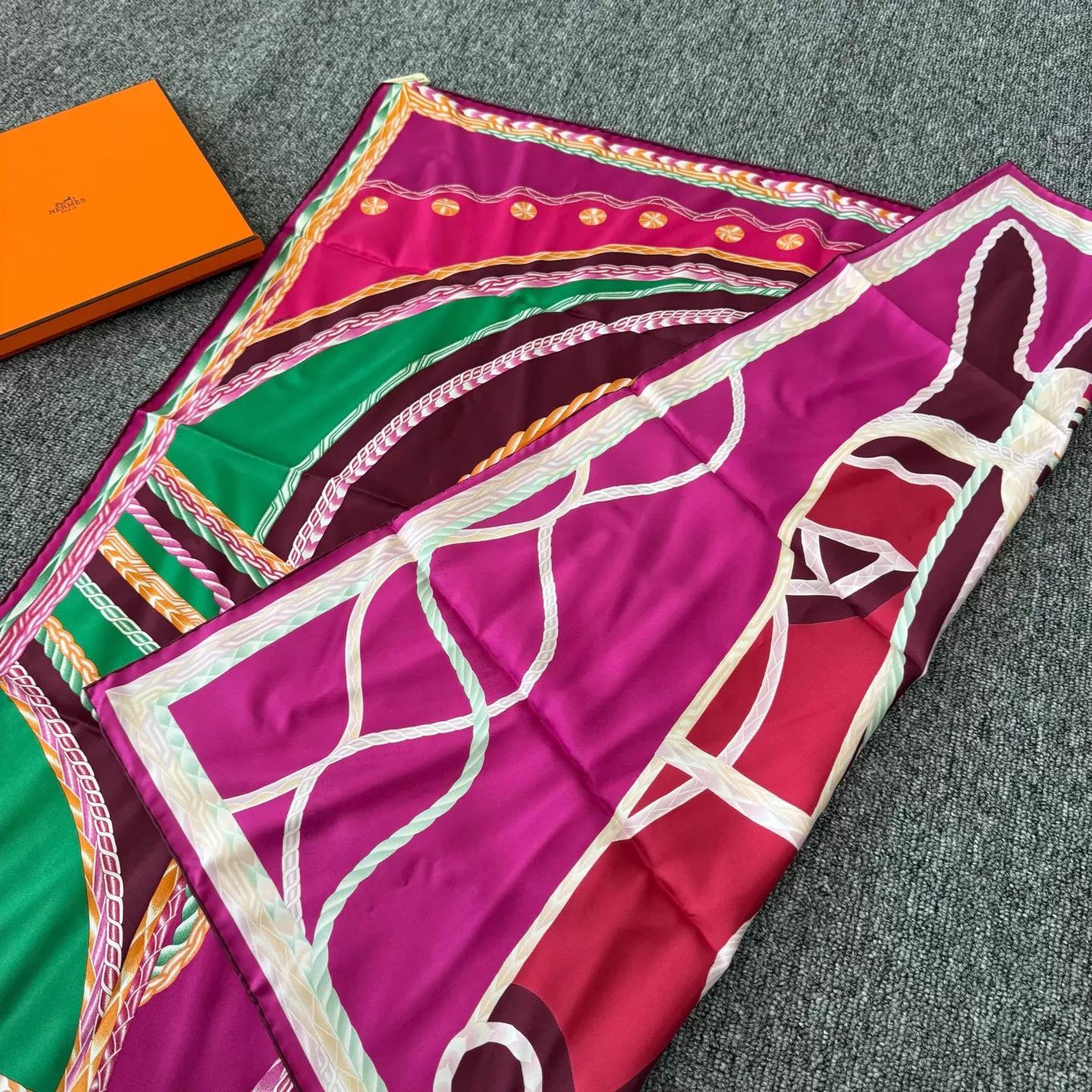 Hermes Hermes Classic Horse Motif Silk Scarf 99 New with Box Size ONE SIZE - 2 Thumbnail