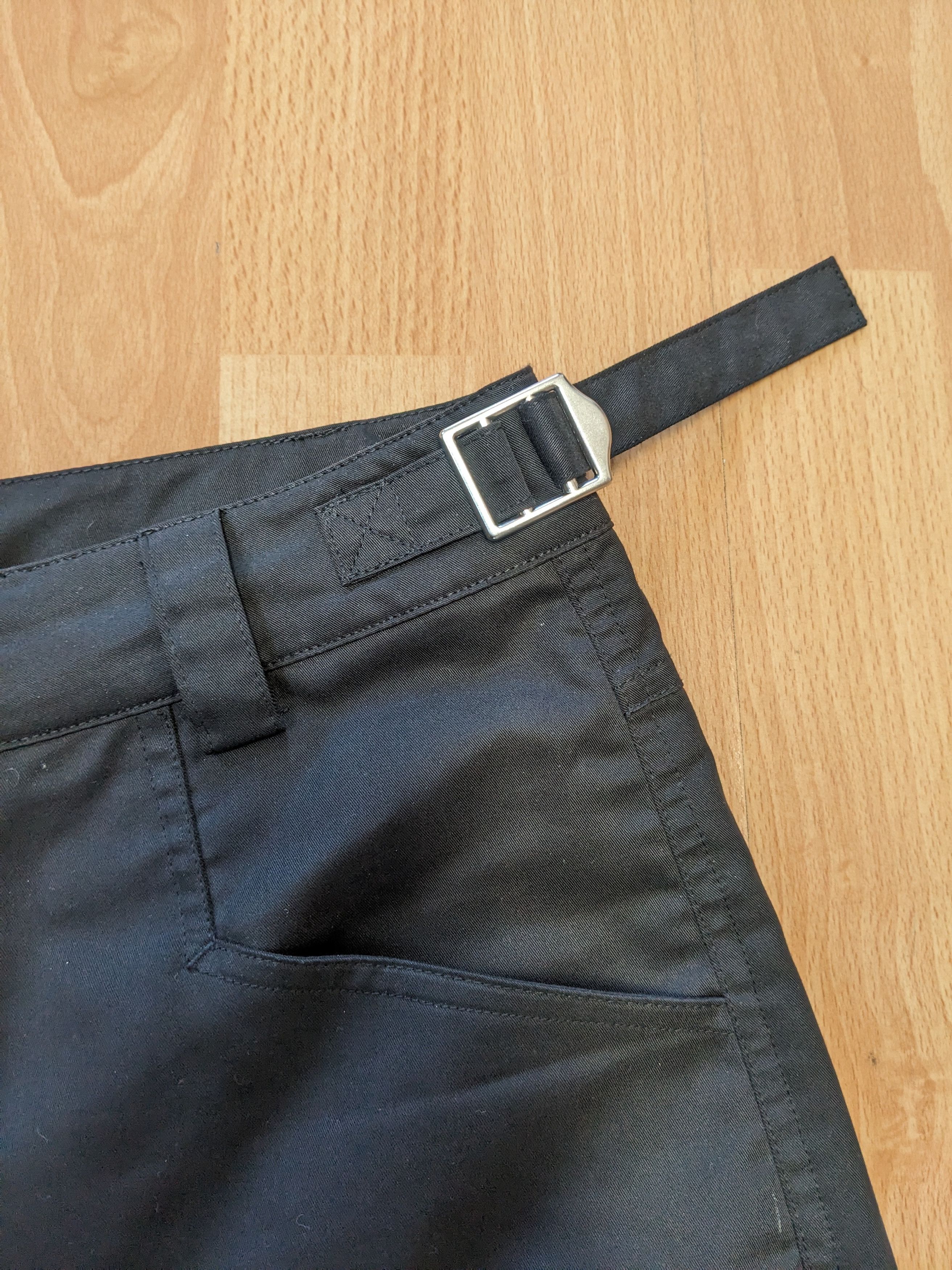 OBJECT 22 Object 22 - Screw Multi-Pocket Cargo - Small - Black Size US 31 - 3 Thumbnail