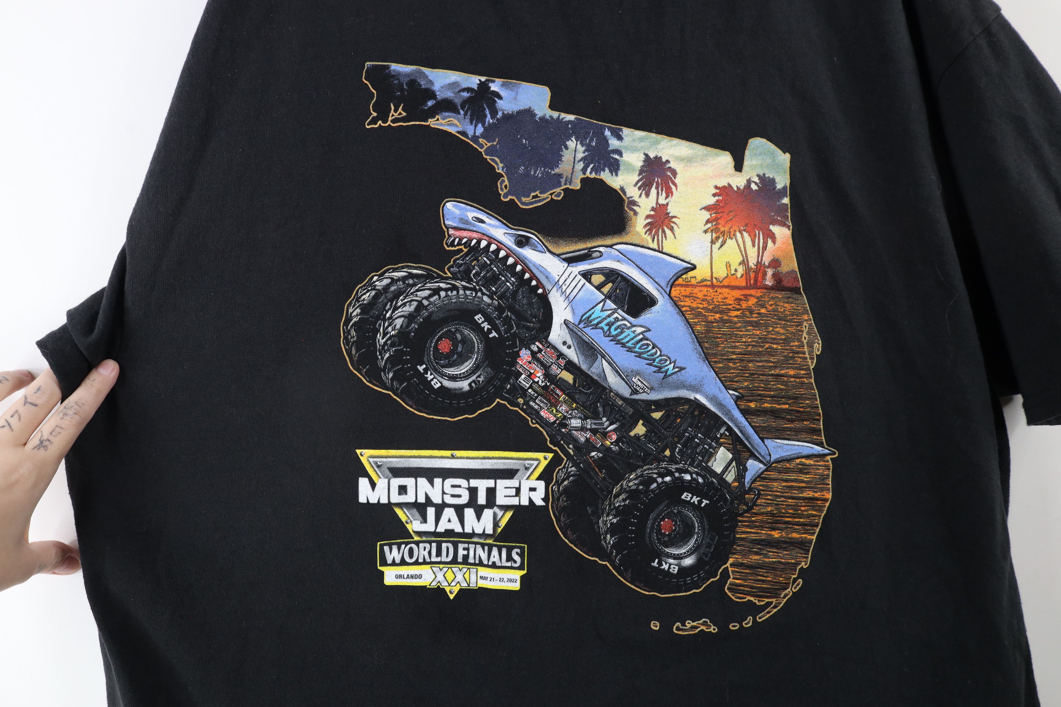 Vintage Y2K Streetwear World Finals Megalodon Monster Truck T-Shirt Size US XXL / EU 58 / 5 - 4 Thumbnail