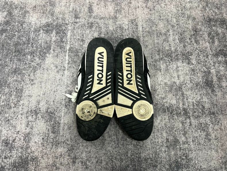 Louis Vuitton Louis Vuitton TRAINER black and white panda denim board sh Size US 10 / EU 43 - 7 Thumbnail