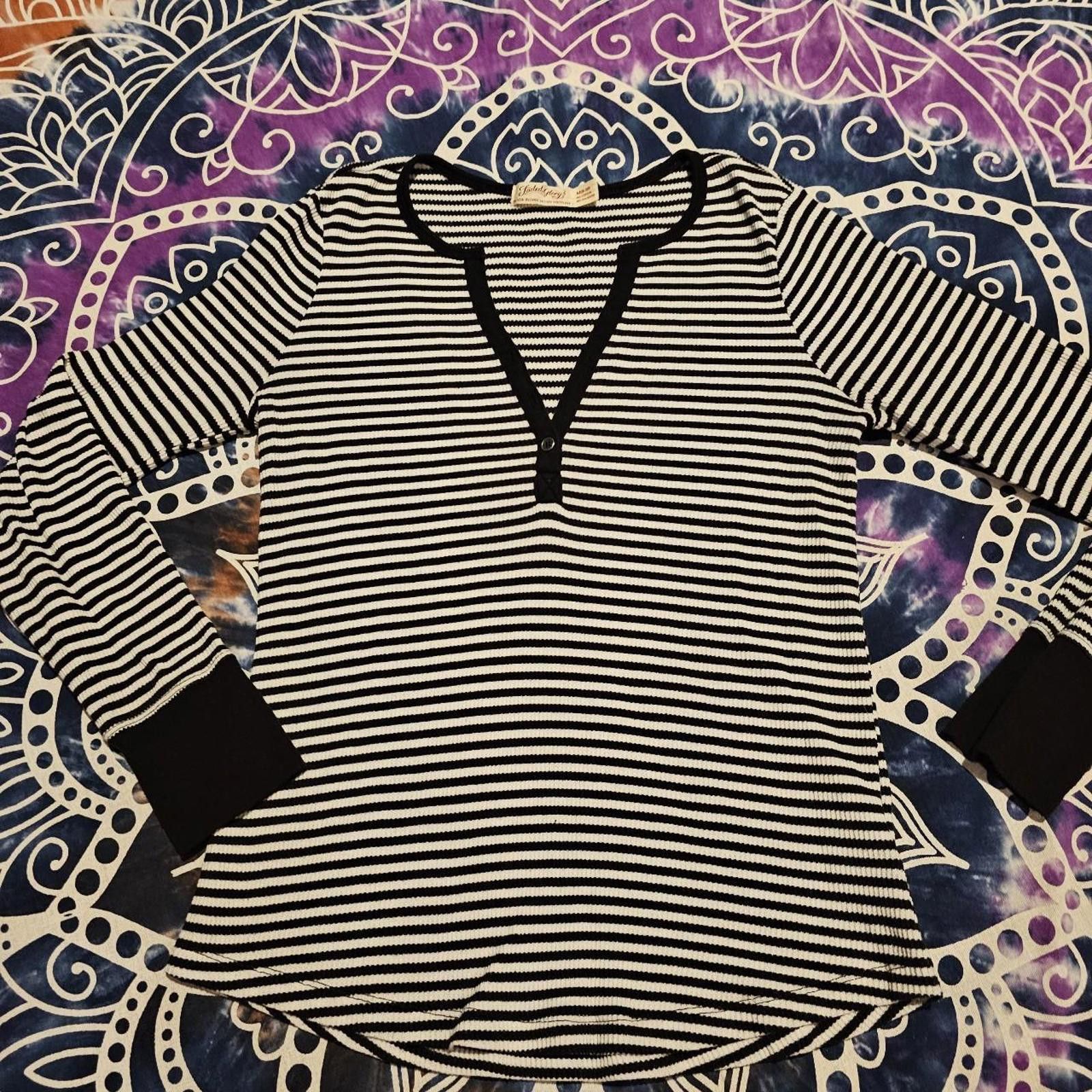 Faded Glory Faded Glory Women's Black and White Stripped Thermal Shirt Size M / US 6-8 / IT 42-44 - 2 Thumbnail