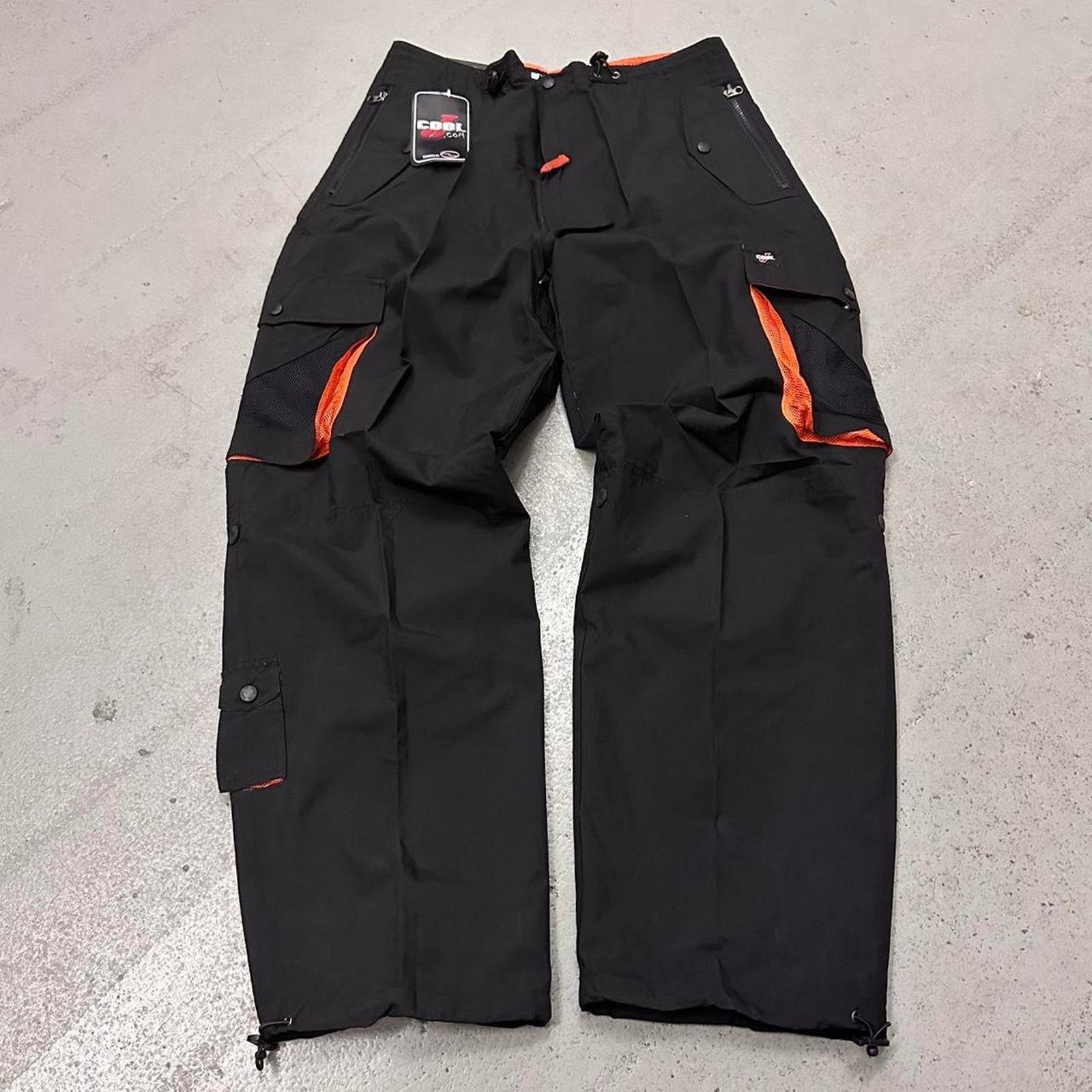 Vintage Vintage Baggy Y2k Urban Wide Leg Black Windbreaker Pant Sz L Size US 34 / EU 50 - 1 Thumbnail