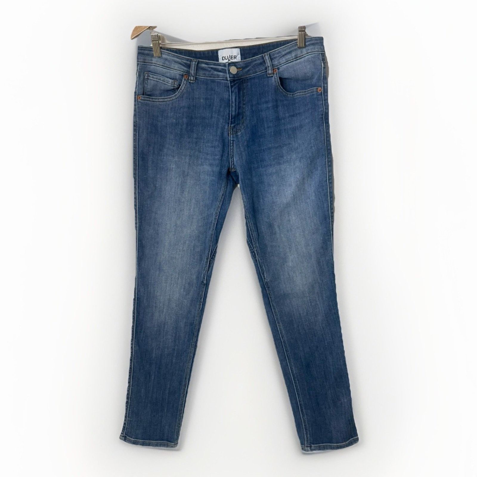 DUER DU/ER Girlfriend Style WFLR5001 Tapered Medium Wash 5 Pocket Size 30" / US 8 / IT 44 - 1 Thumbnail