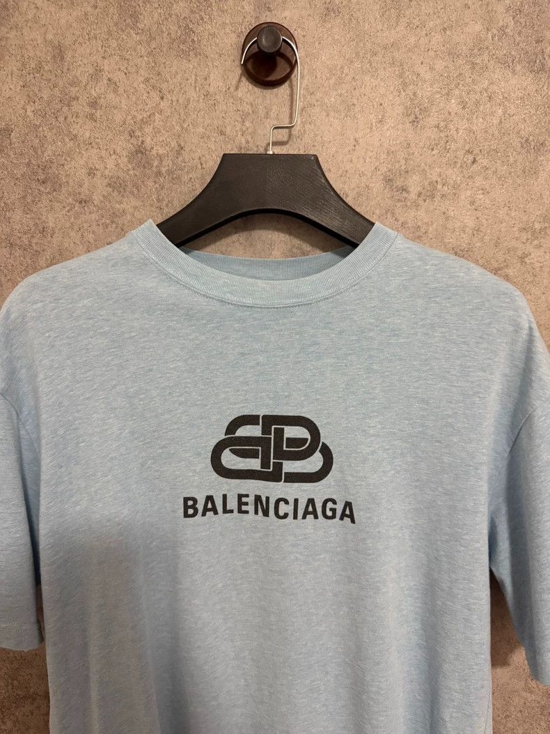 Balenciaga Balenciaga Short Sleeve T-Shirt with Double B Snap Button Size US L / EU 52-54 / 3 - 2 Thumbnail