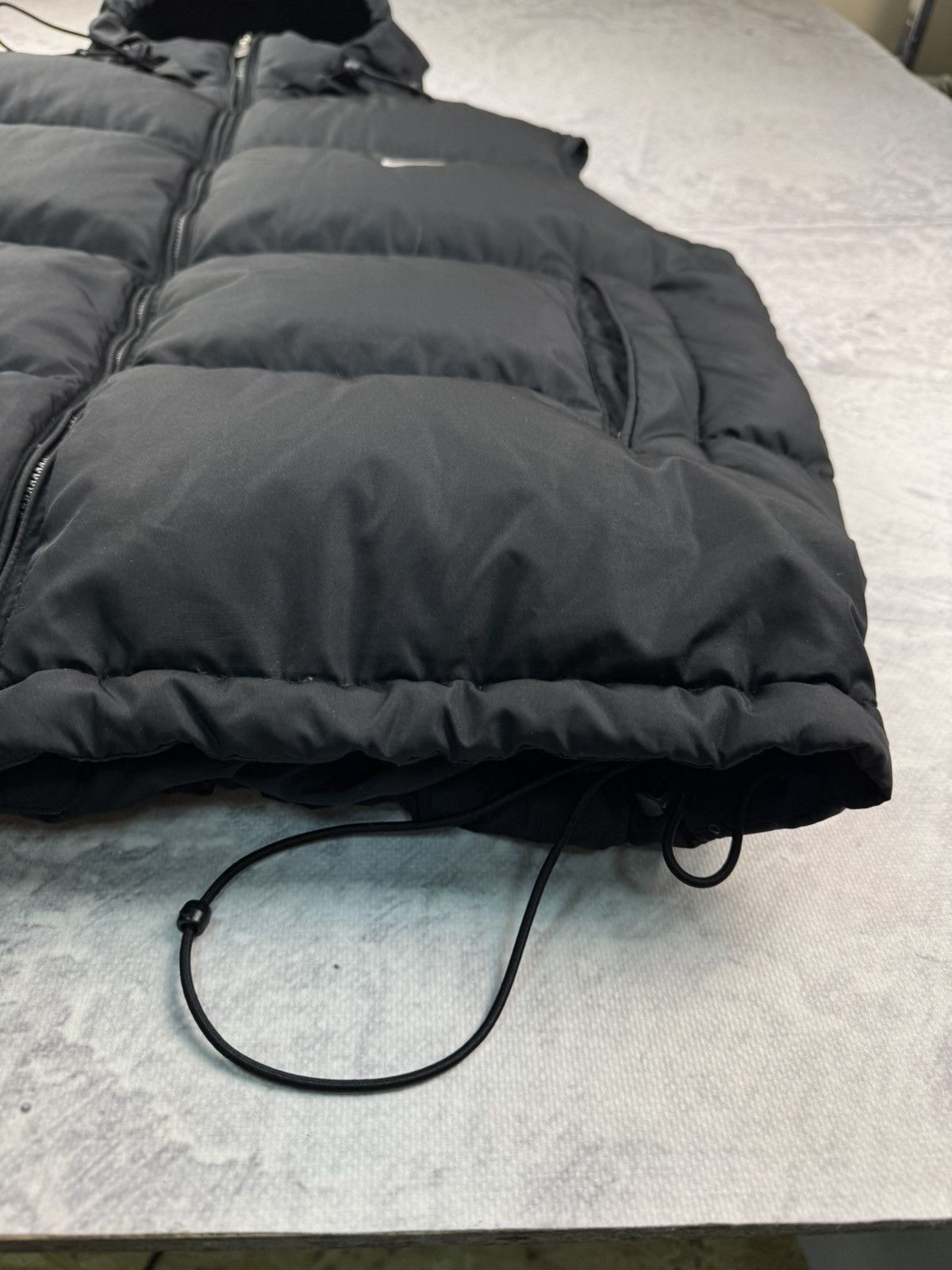 Nike × Nike ACG NIKE PUFFER DOWN BASIC LOGO WHITE OVERSIZE VEST Size US L / EU 52-54 / 3 - 6 Thumbnail