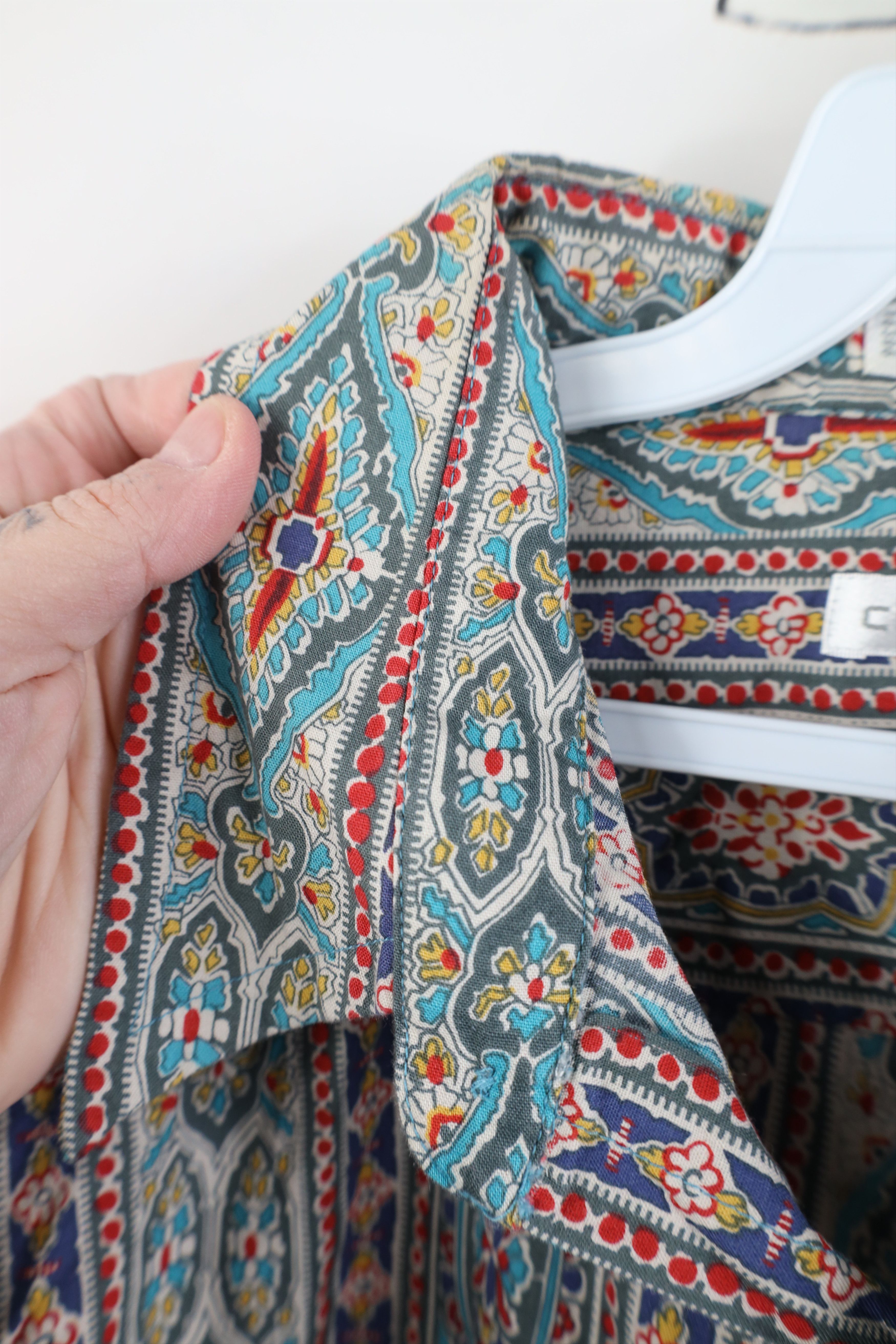Vintage Vintage 90s Streetwear Tapestry Flower Collared Button Shirt Size US XL / EU 56 / 4 - 8 Thumbnail