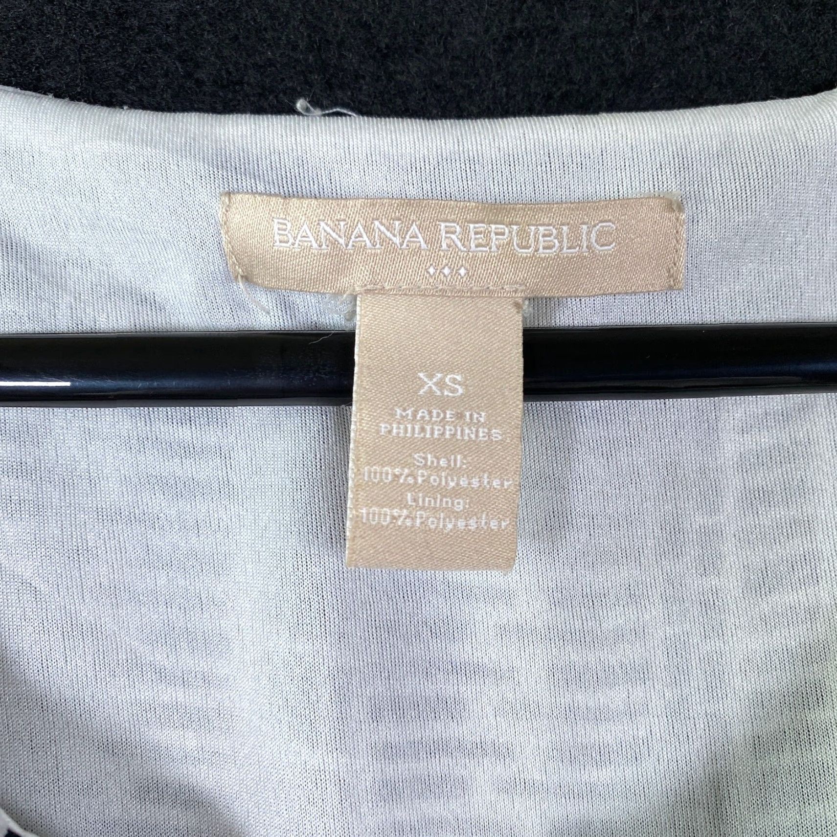 Banana Republic Banana Republic Womens Tank Cream Black Crew Neck Sleeveless Lined XS Shirt Casual Workwear 90s (no) Size XS / US 0-2 / IT 36-38 - 4 Thumbnail