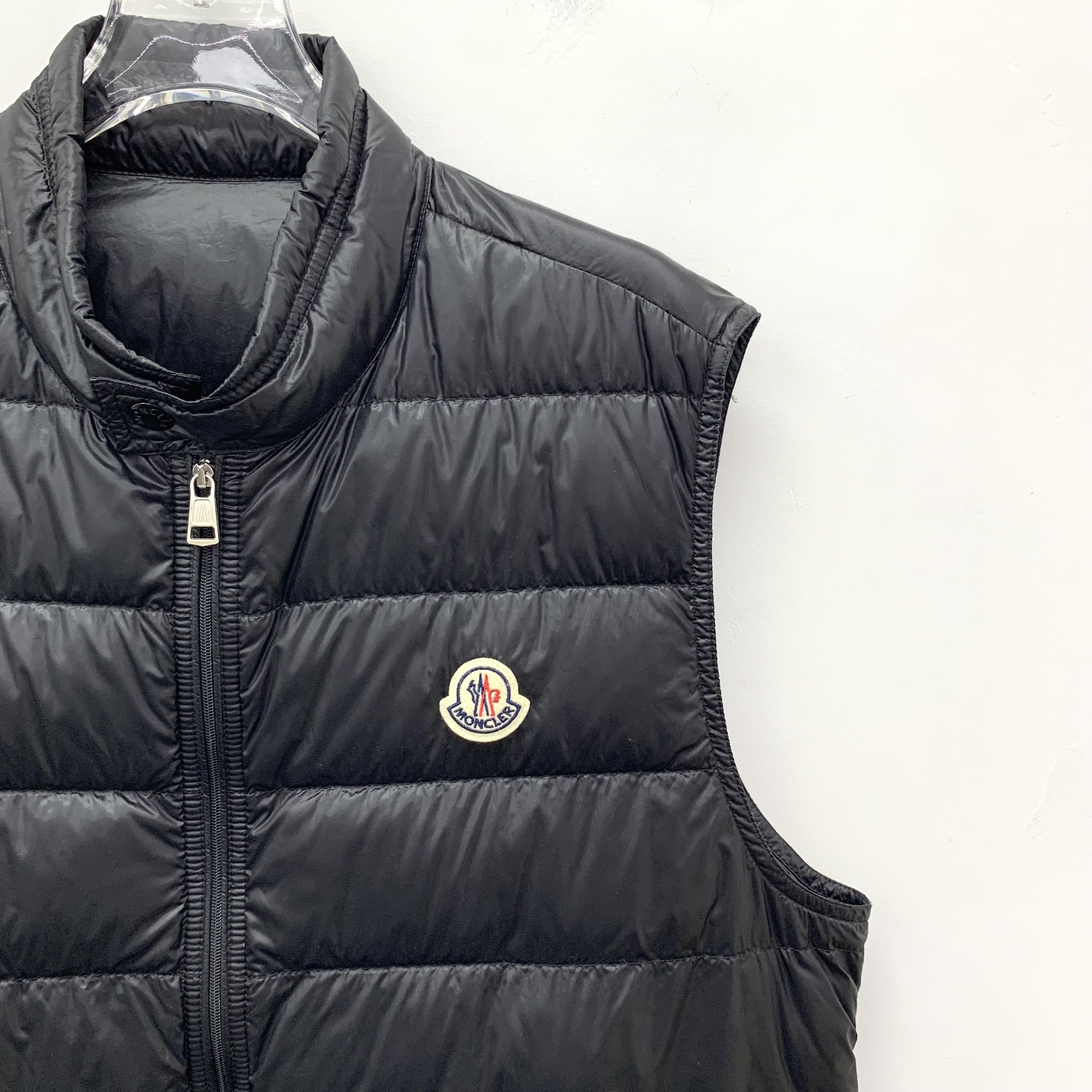 Moncler Moncler Gui Logo Down Vest Black (4) Size US XL / EU 56 / 4 - 3 Thumbnail