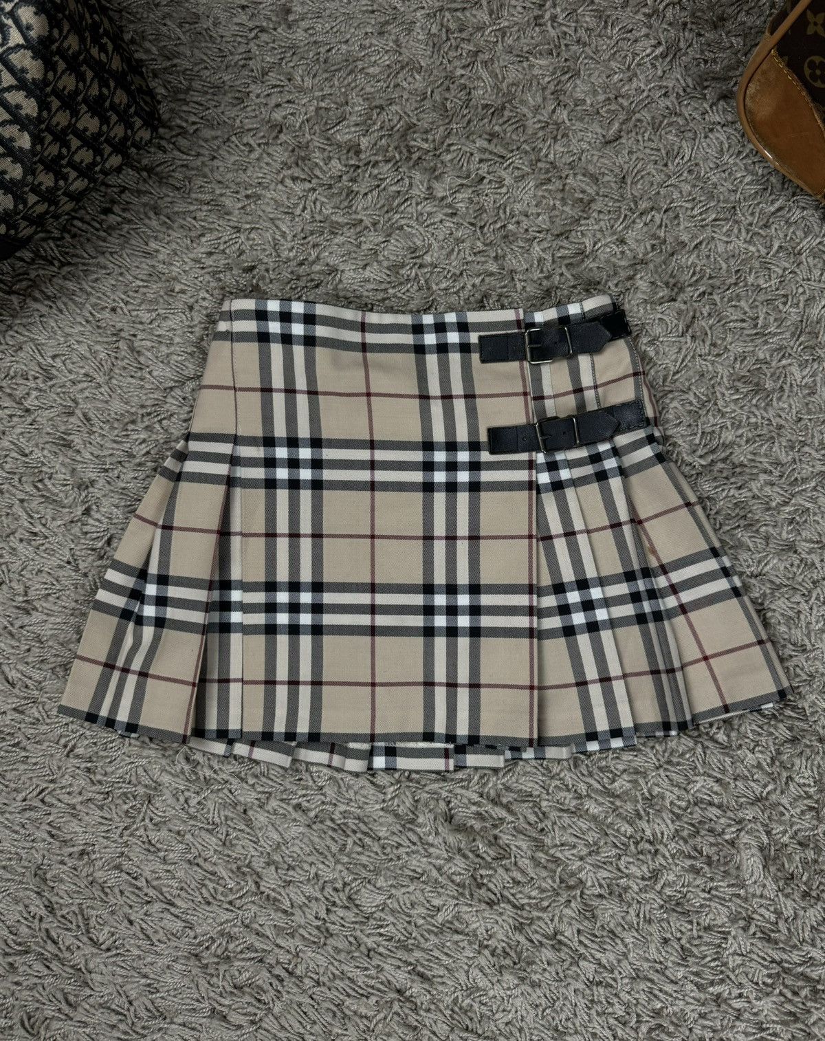 Burberry Wool skirt mini Burberry Nova Check original luxury item Size 24" / US 00 / IT 34 - 1 Thumbnail