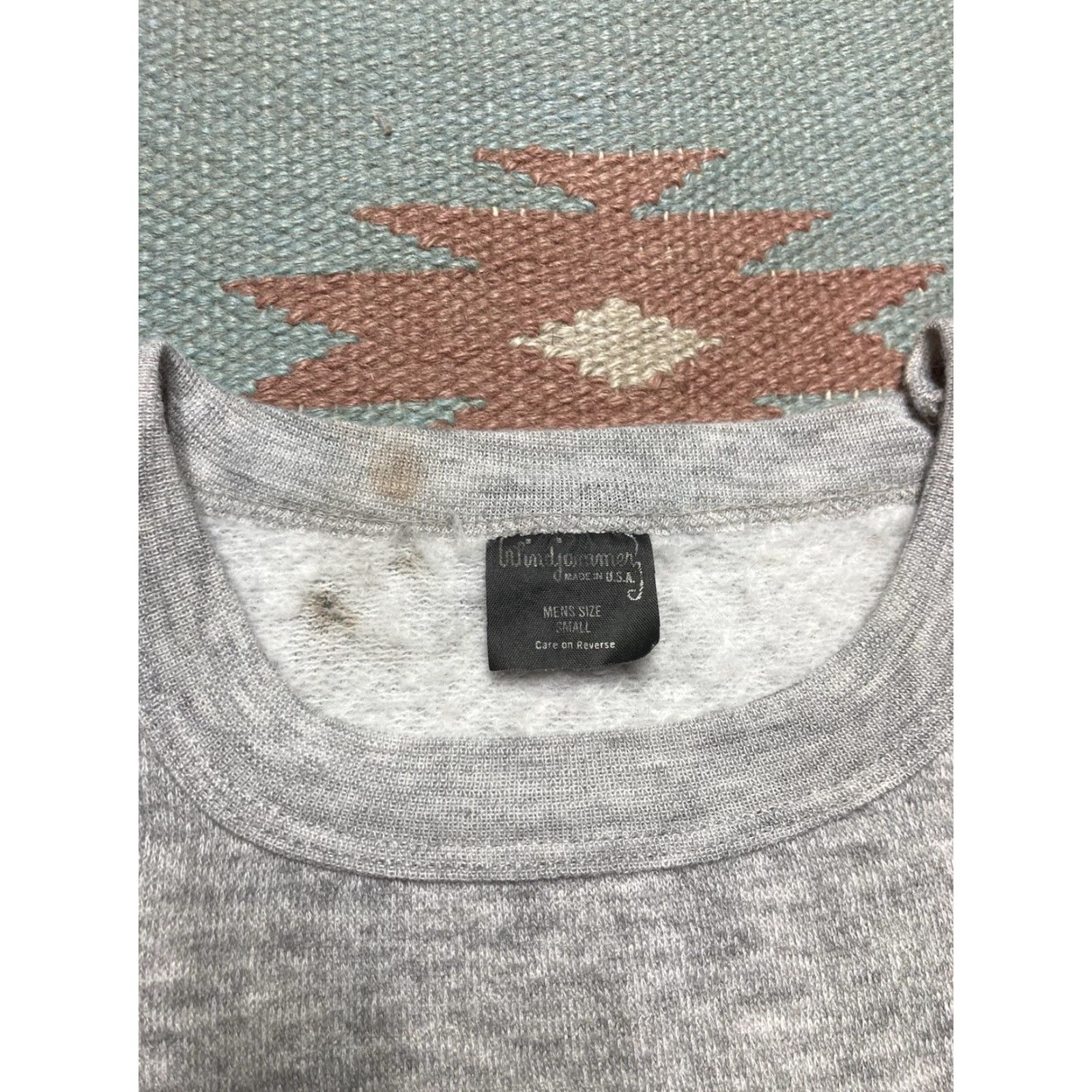 Vintage VINTAGE Sweatshirt 2 Tone Red Heather Gray Crewneck Pullover Adult Small 70s 80s Mens Shirt Size US S / EU 44-46 / 1 - 5 Thumbnail