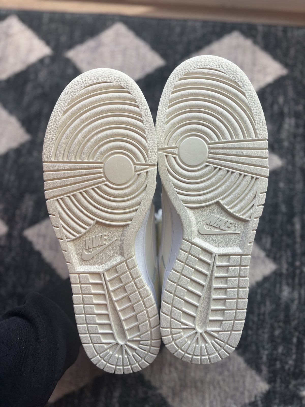 Nike Nike Dunk Low Coconut Milk 2022 Size US 9 / EU 42 - 7 Thumbnail