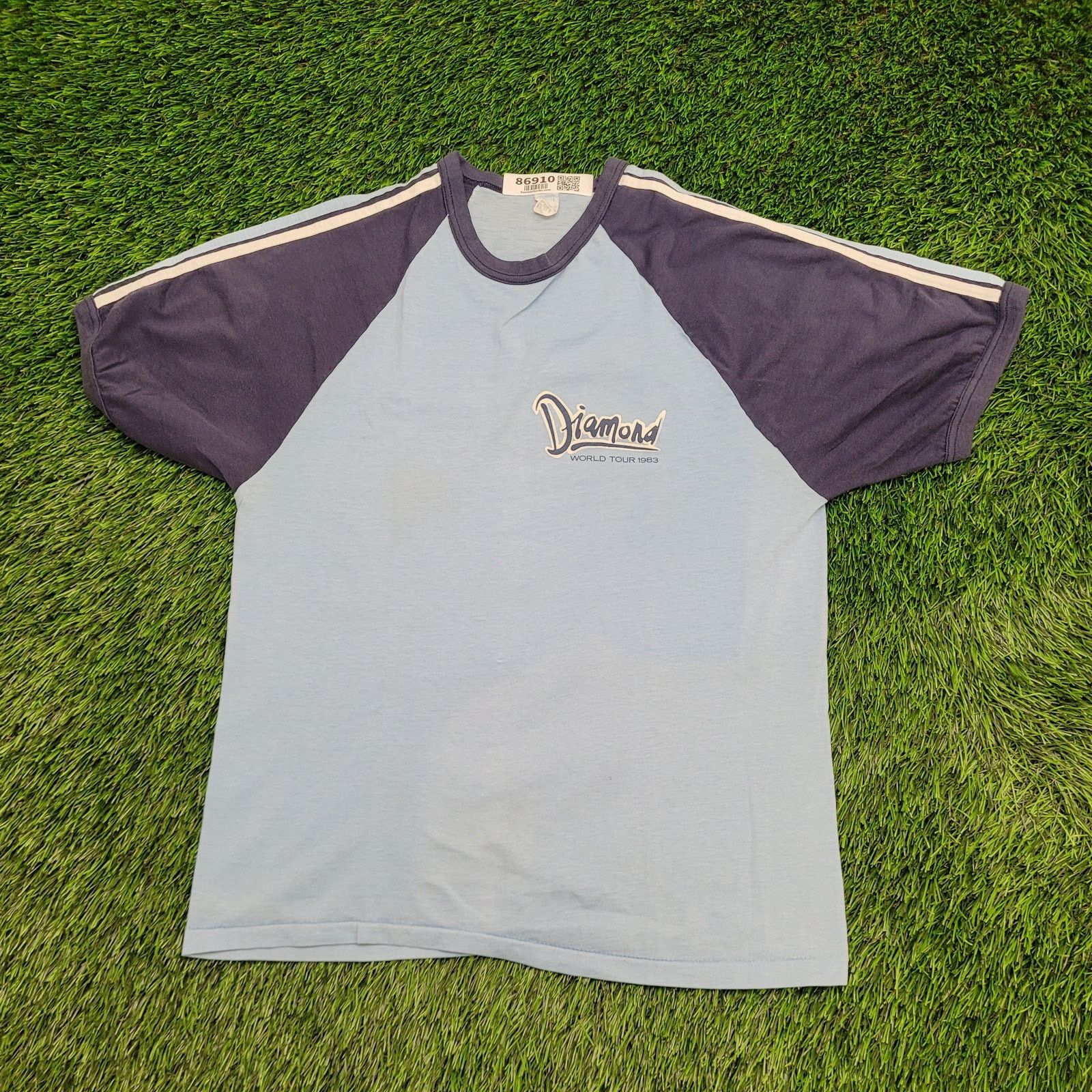 Vintage Vintage 1983 Diamond World Tour Shirt Womens XS/S 18x24 Blue Size S / US 4 / IT 40 - 2 Thumbnail