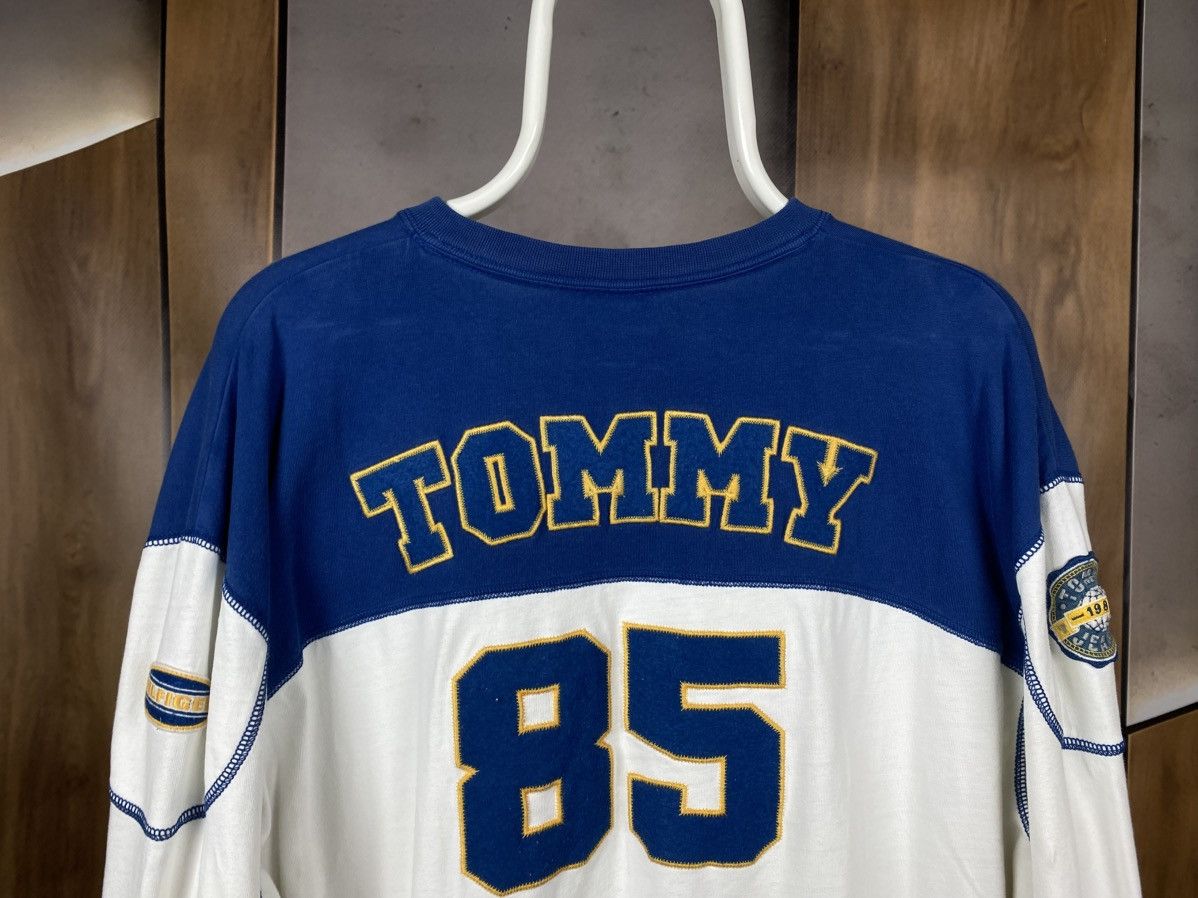 Tommy Hilfiger 🔥Vintage 90s Sweatshirt V-Neck Collar Tommy Hilfiger Jeans🔥 Size US XL / EU 56 / 4 - 6 Thumbnail