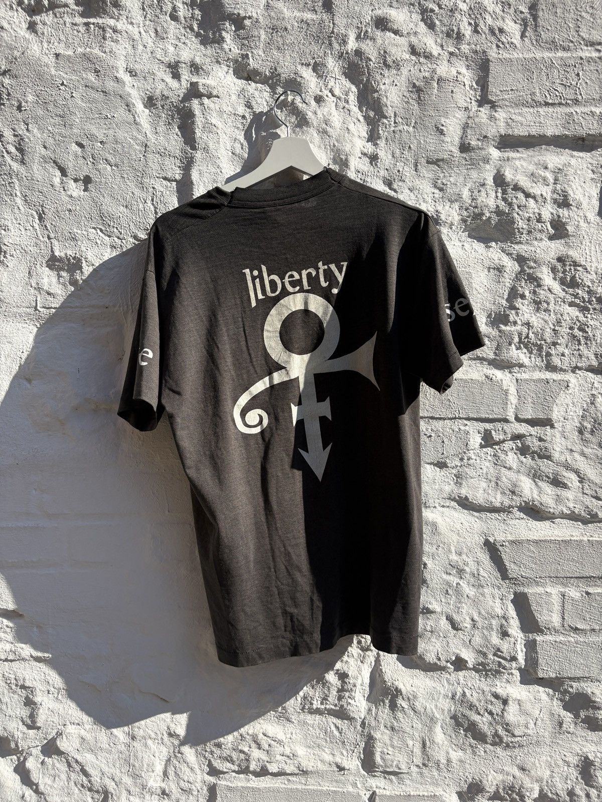 Fruit Of The Loom Super Rare Sunfaded 1996 Prince Emancipation Shirt Size US L / EU 52-54 / 3 - 2 Thumbnail