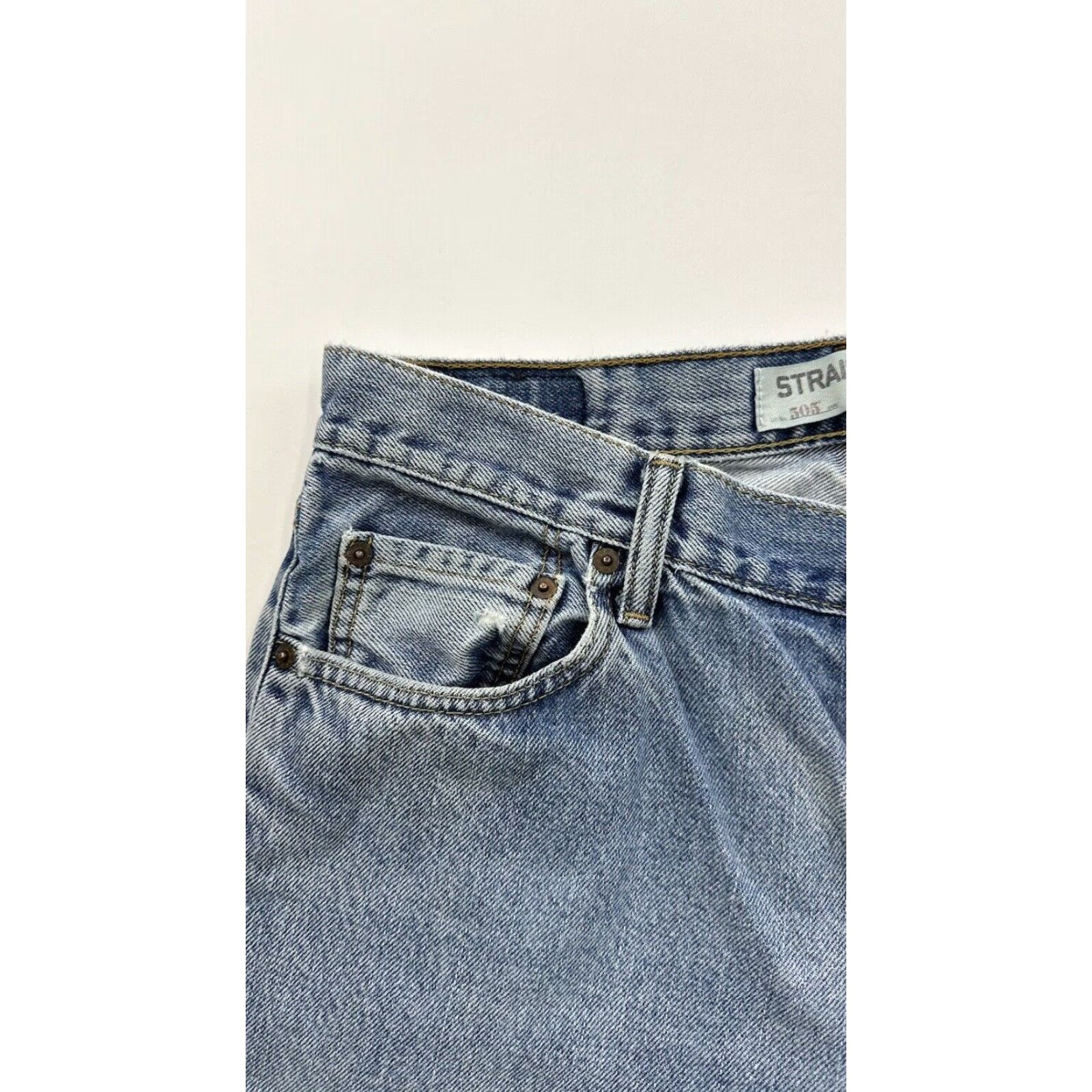 Levi's VINTAGE Levi’s 505 Jeans Mens 32x31 Blue Regular Zip Distressed Comfort 90s Mens Size US 32 / EU 48 - 5 Thumbnail