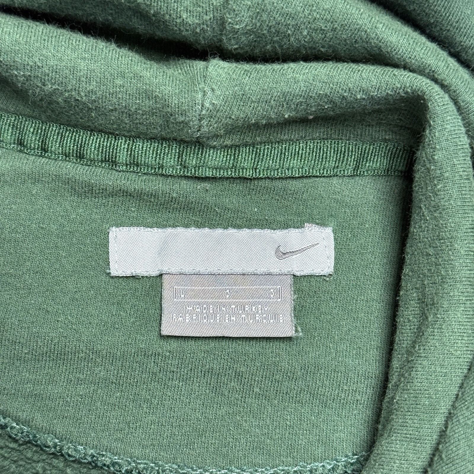 Nike Vintage Y2K Nike Embroidered Logo Hoodie Pullover Mens Large Size US L / EU 52-54 / 3 - 5 Thumbnail